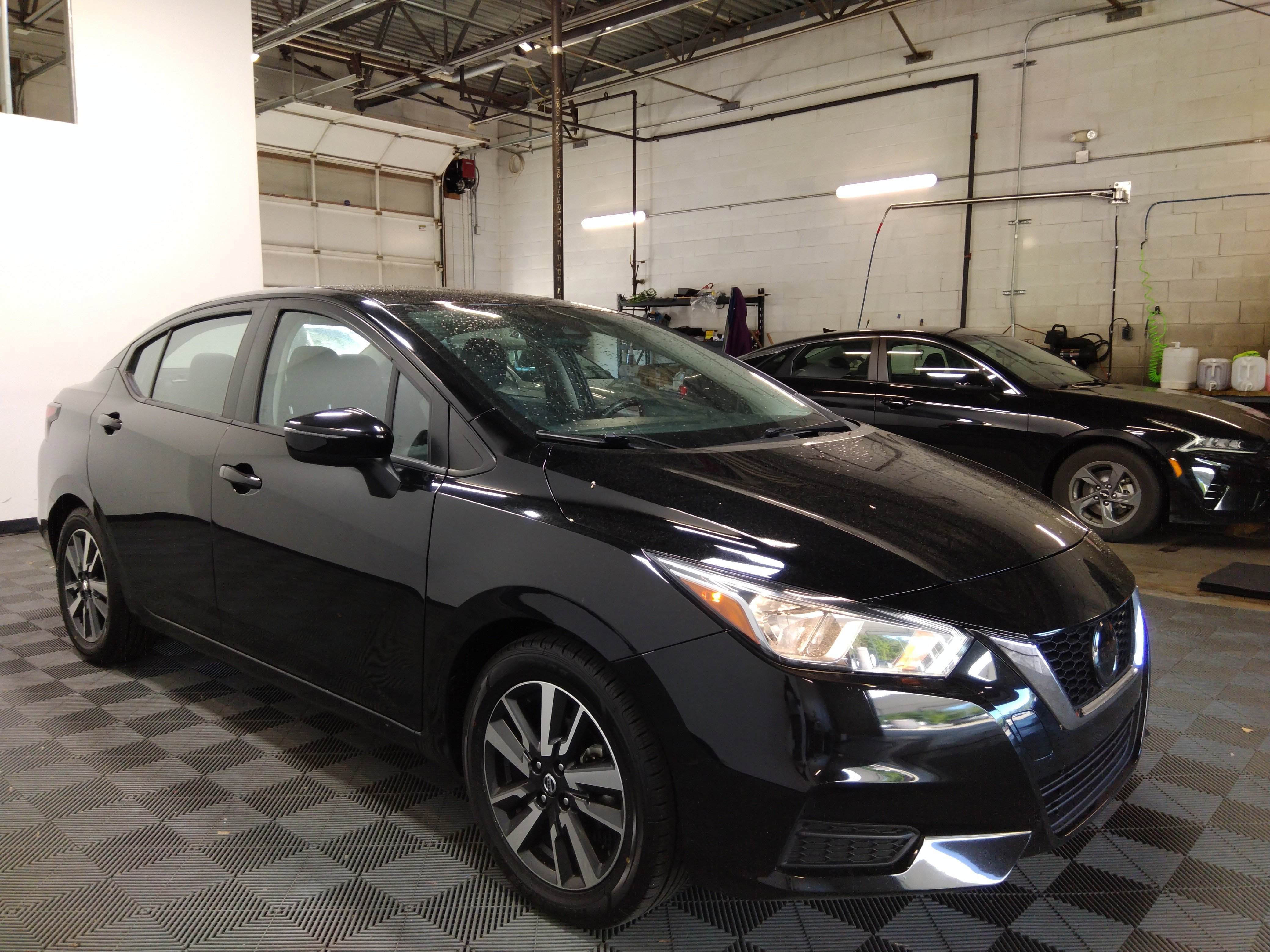 2021 Nissan Versa SV CVT