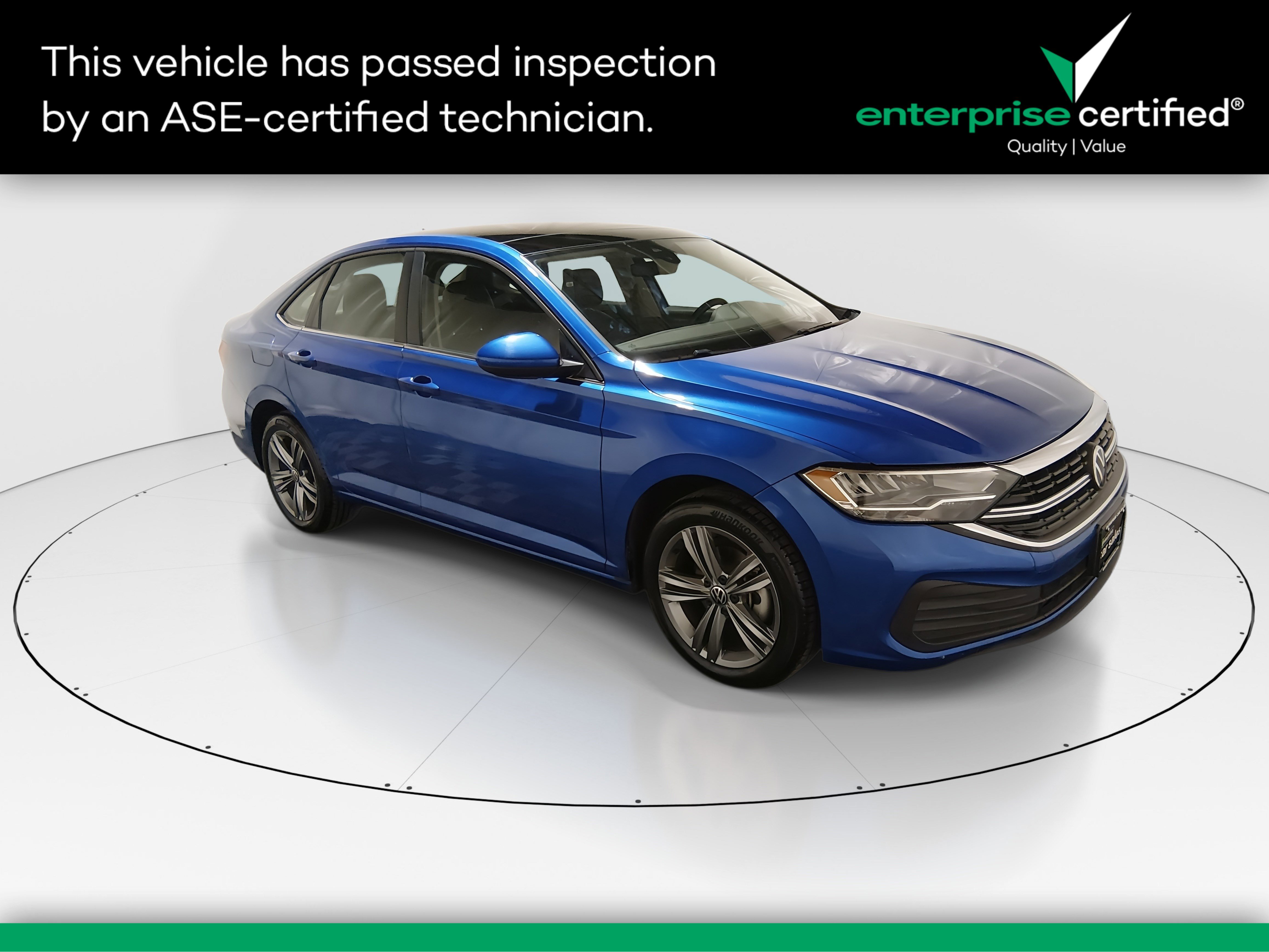 2024 Volkswagen Jetta SE's photo