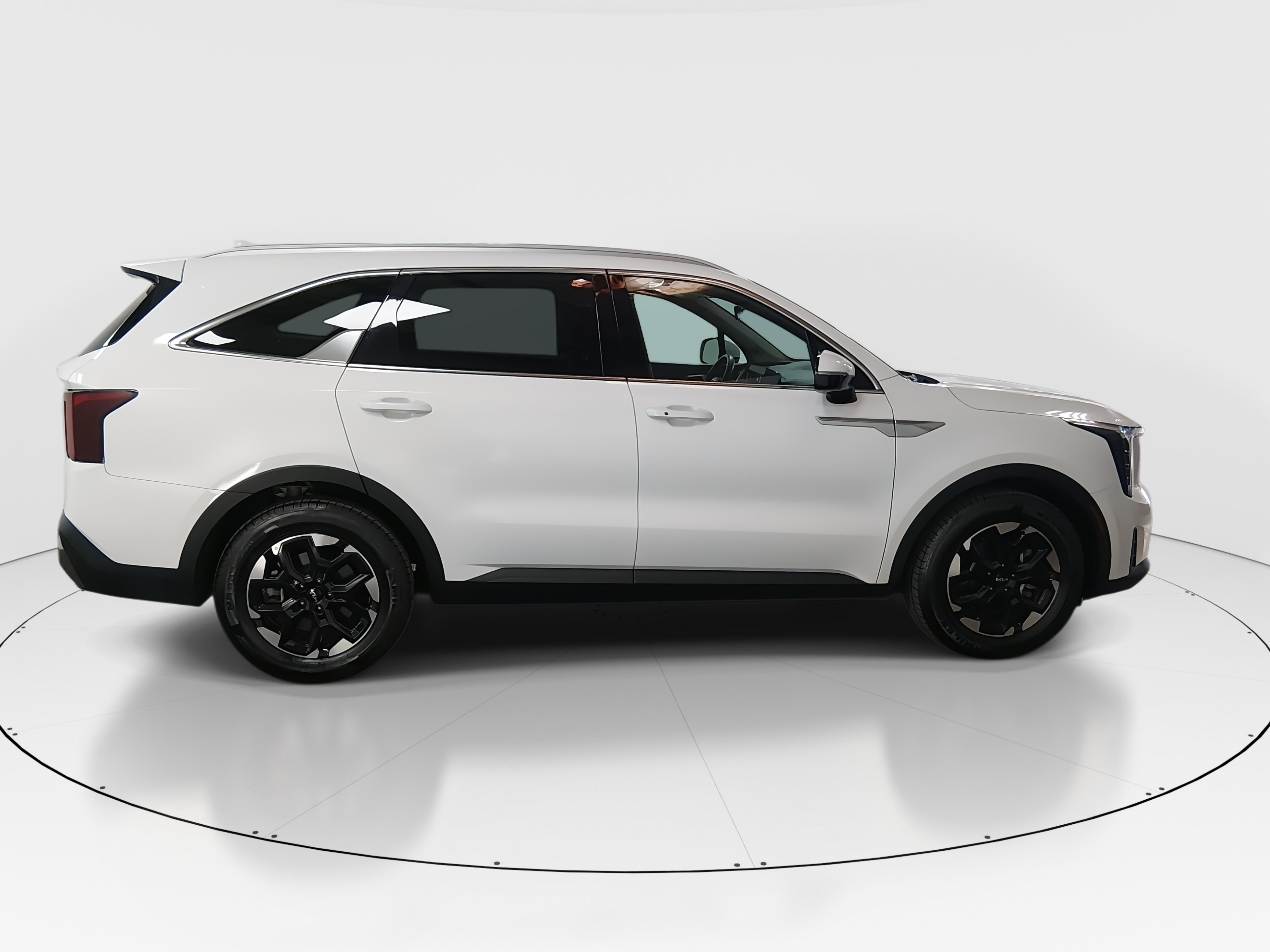 2024 Kia Sorento S - Photo 8