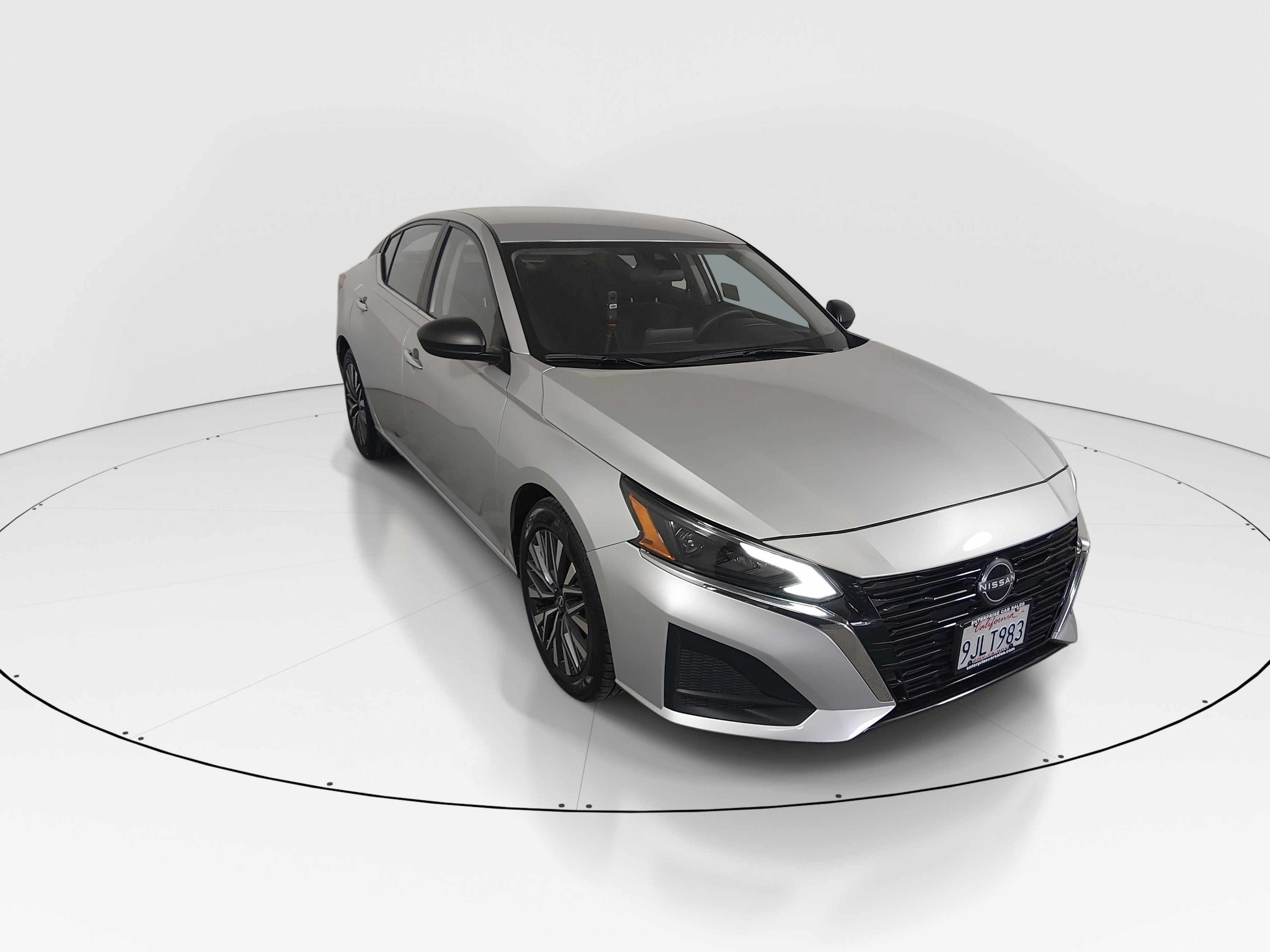 Used 2024 Nissan Altima 2.5 SV Sedan