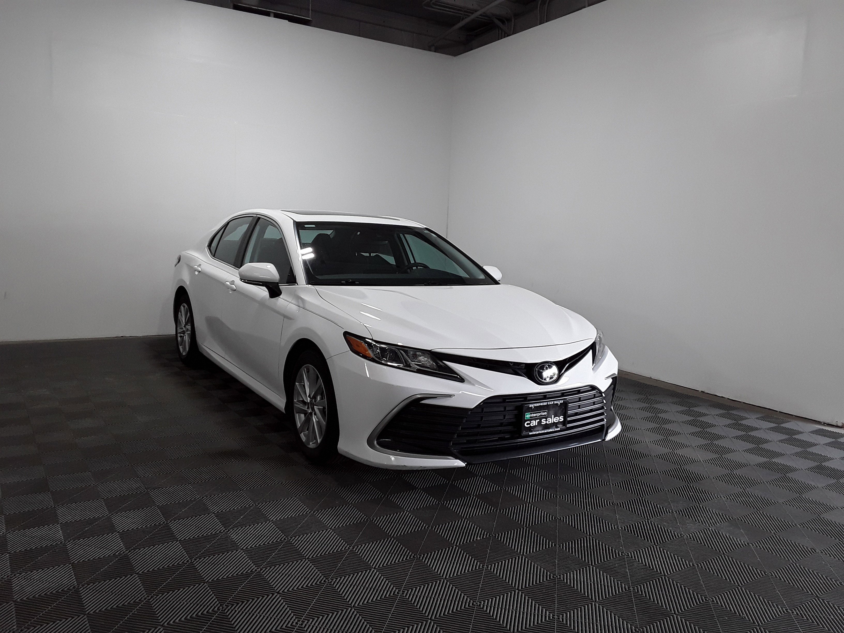 2023 Toyota Camry LE Auto