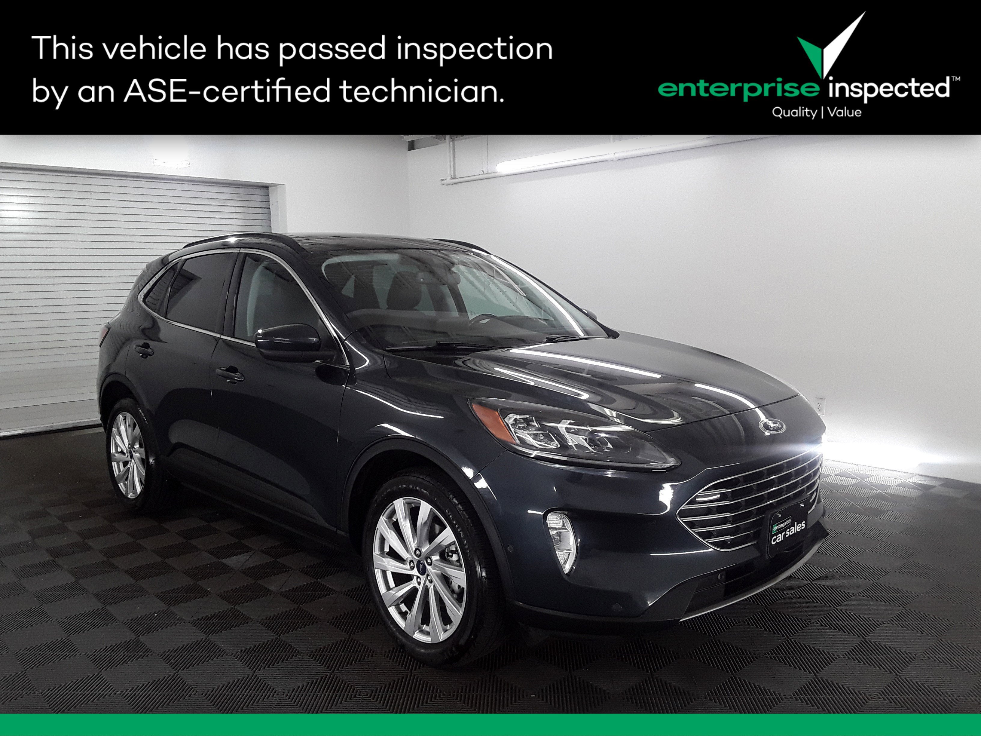 2022 Ford Escape Titanium AWD