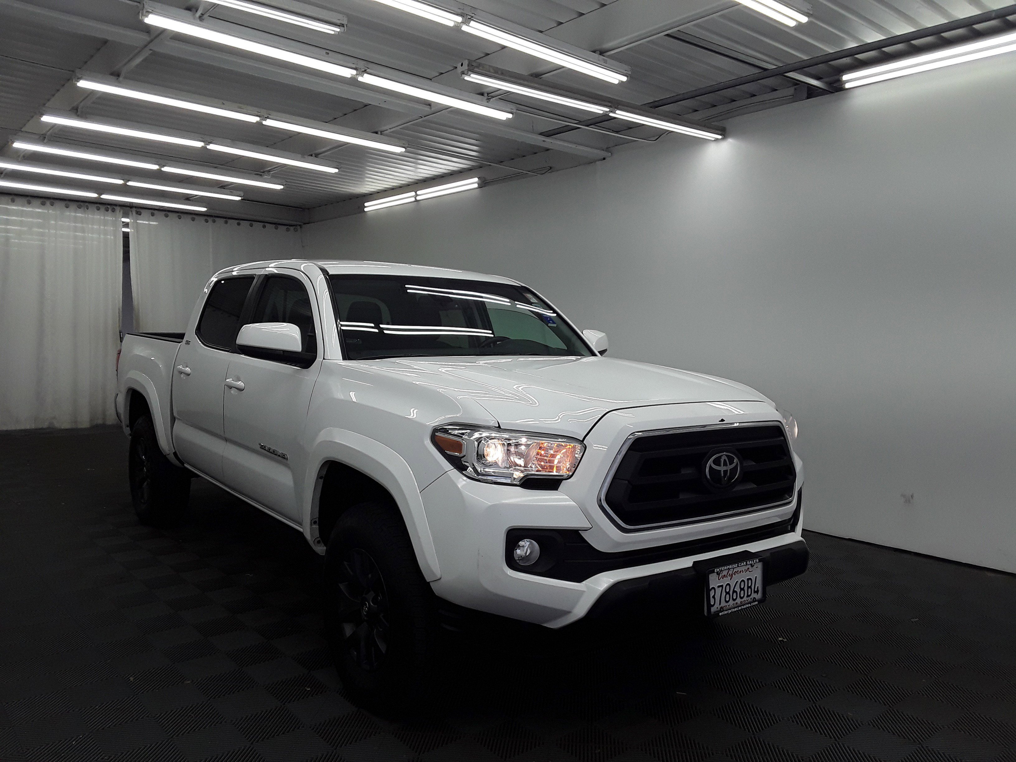 2022 Toyota Tacoma 4WD SR5 Double Cab 5' Bed V6 AT