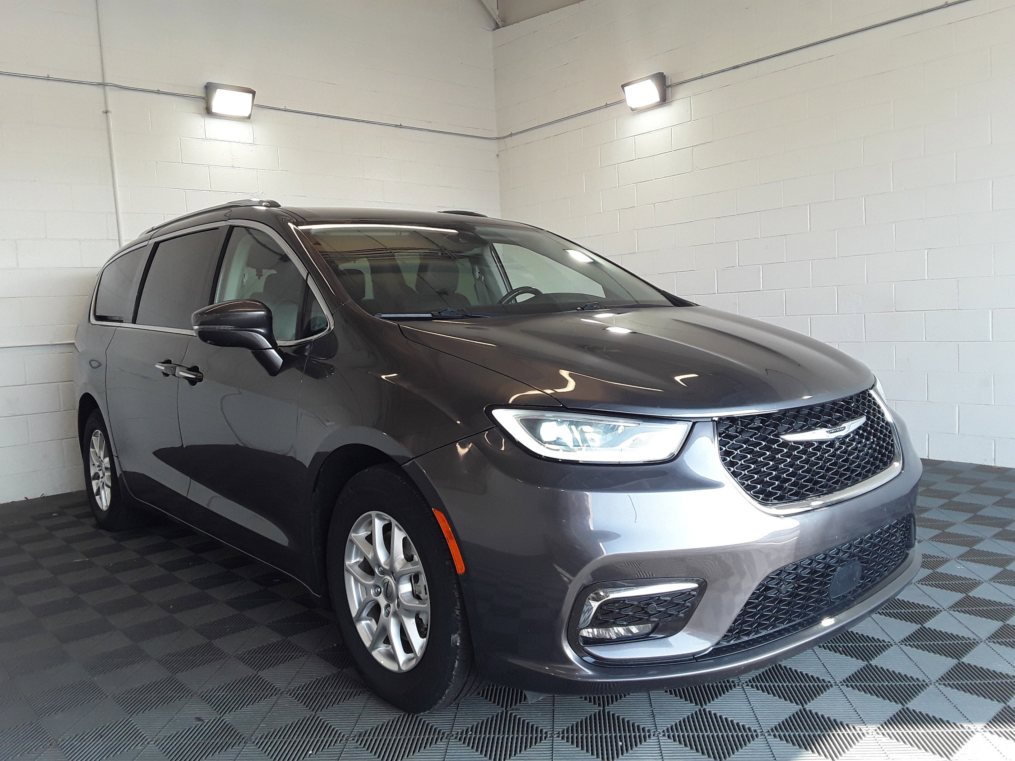 2021 Chrysler Pacifica Touring L FWD