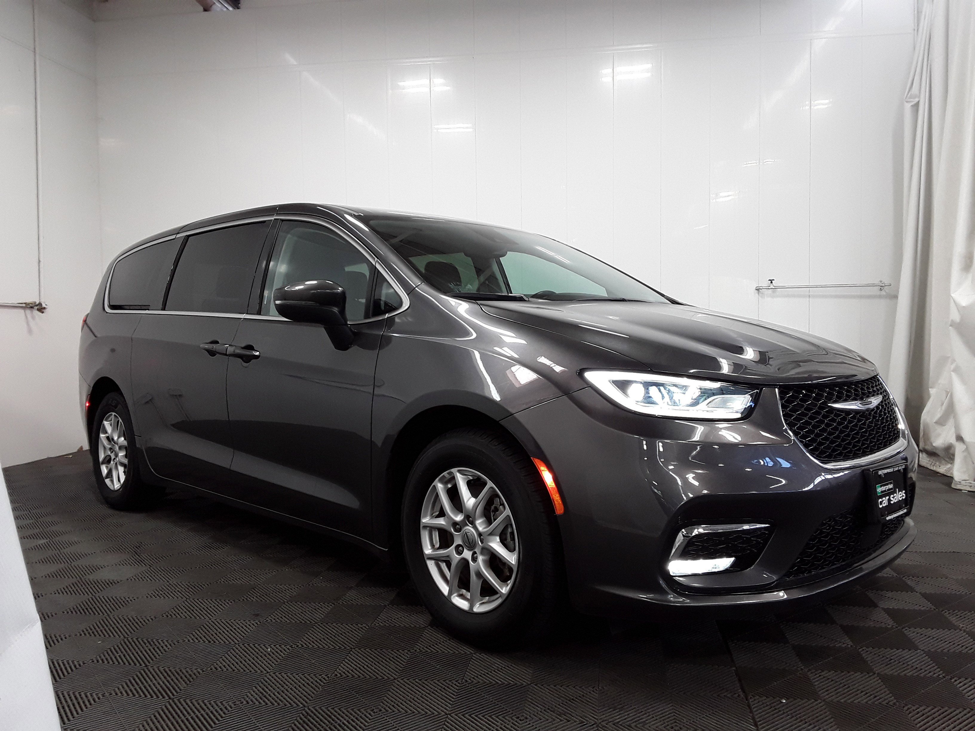 2023 Chrysler Pacifica Touring L FWD