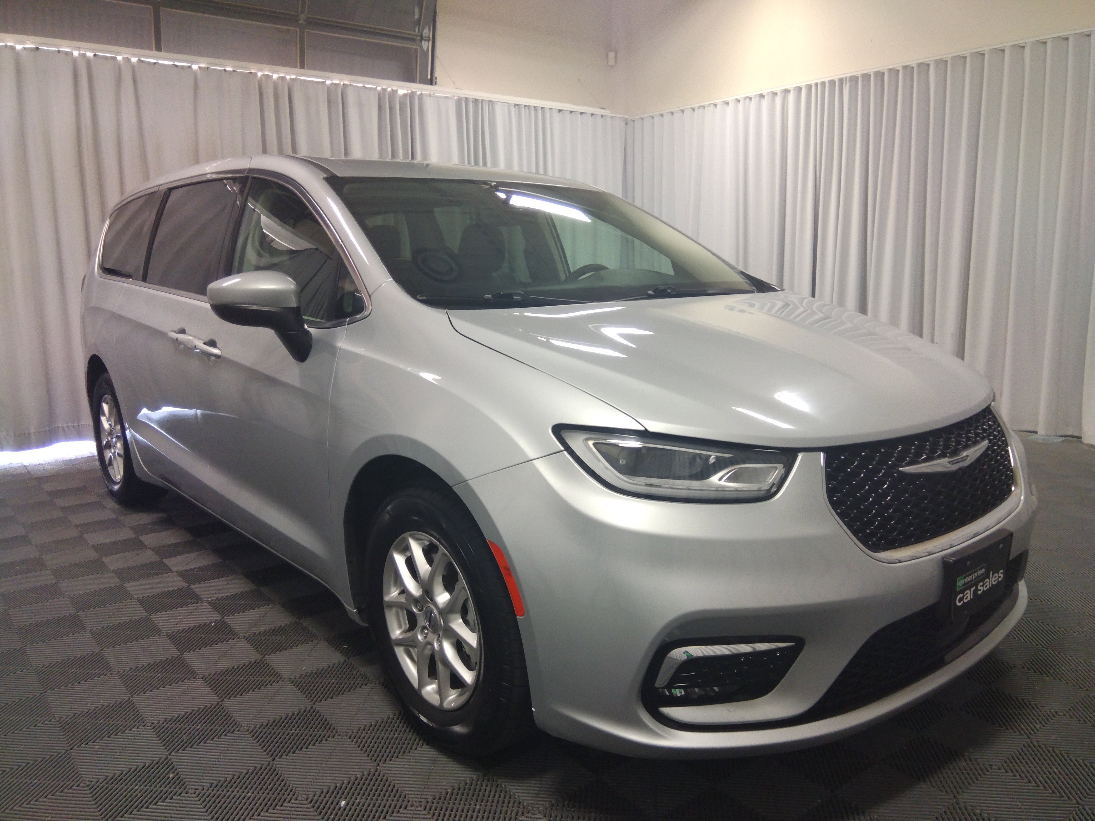 2023 Chrysler Pacifica Touring L FWD