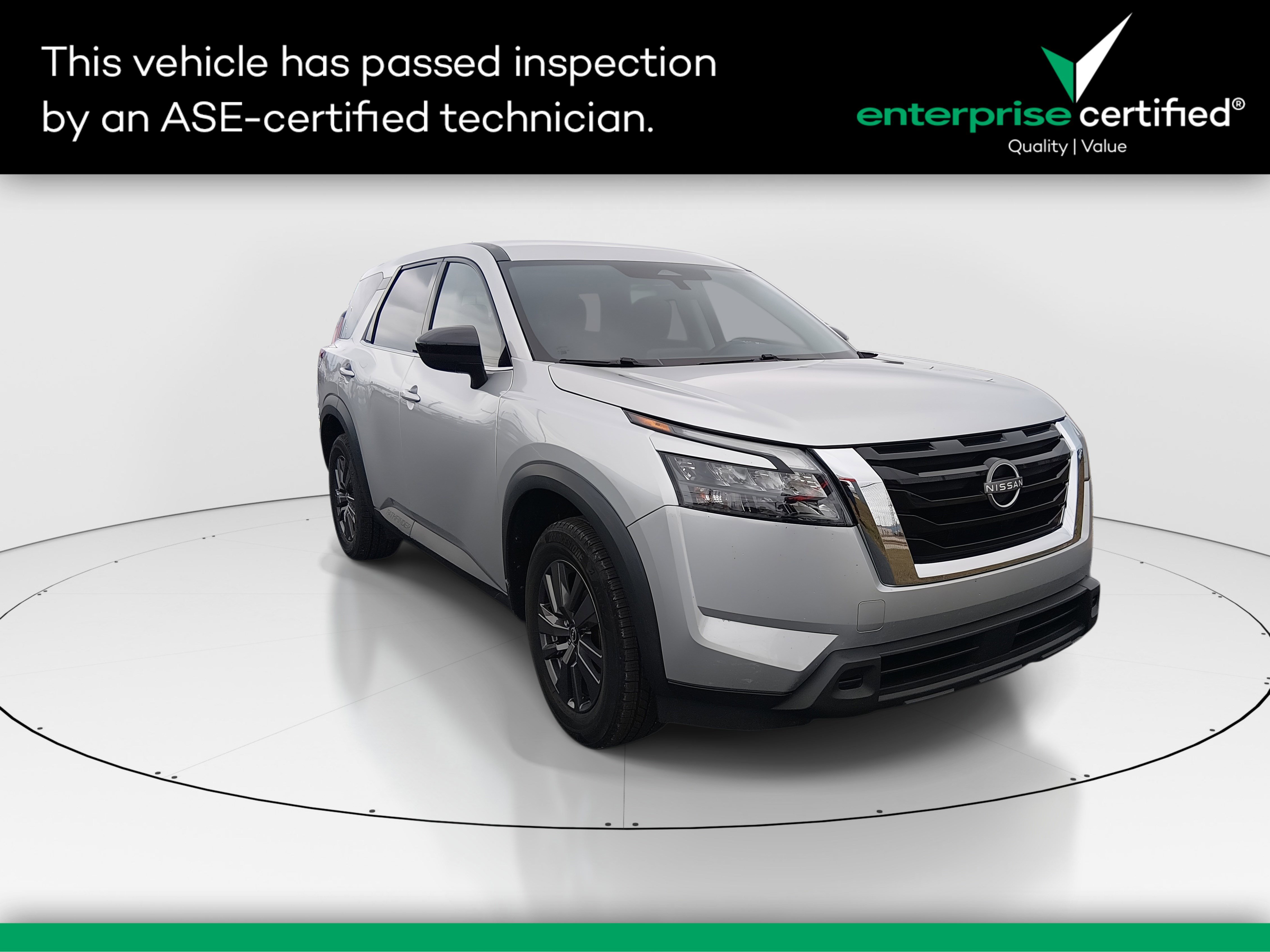 2023 Nissan Pathfinder S's photo