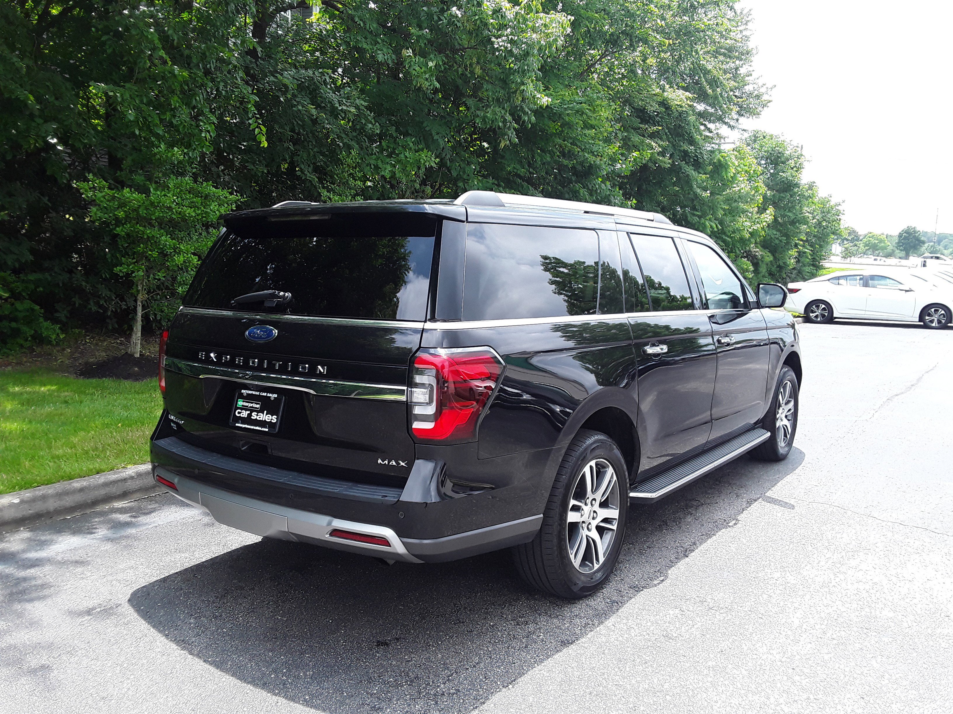 Image 3 of Used 2022 Ford Expedition Max Limited 4x2