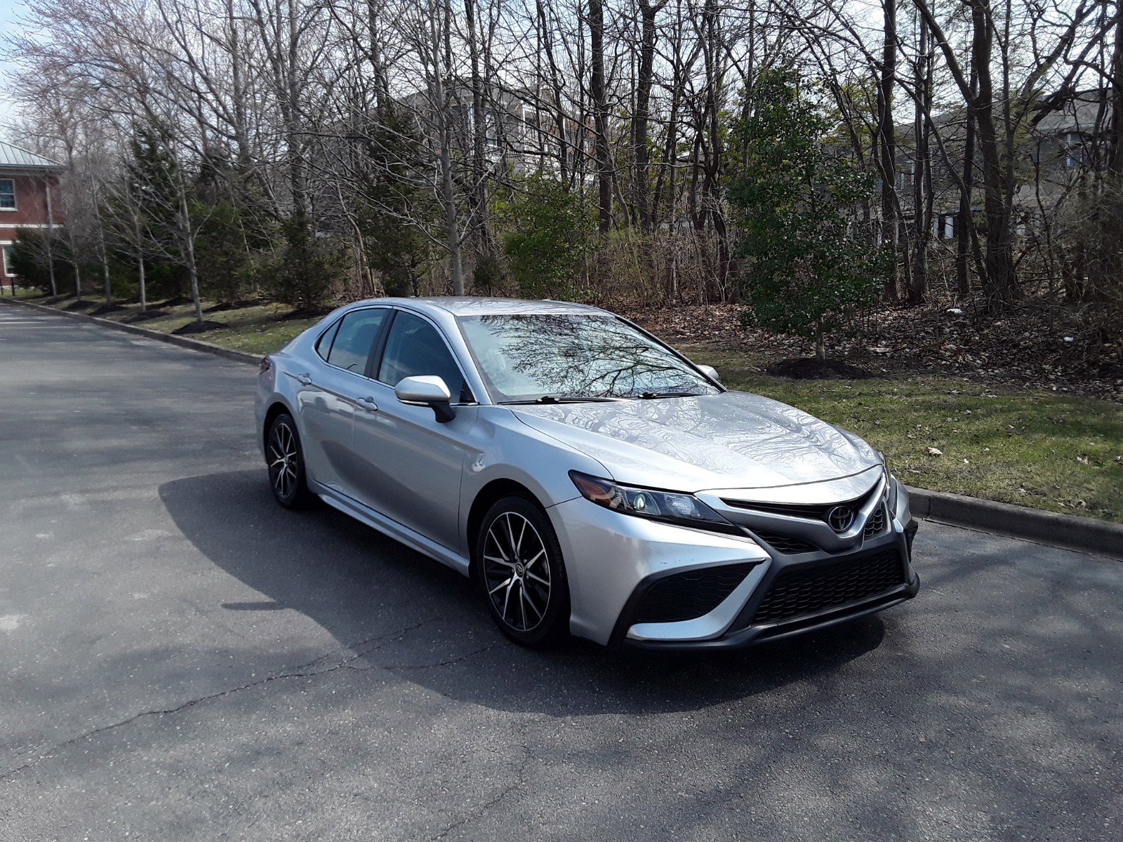 2022 Toyota Camry SE Auto