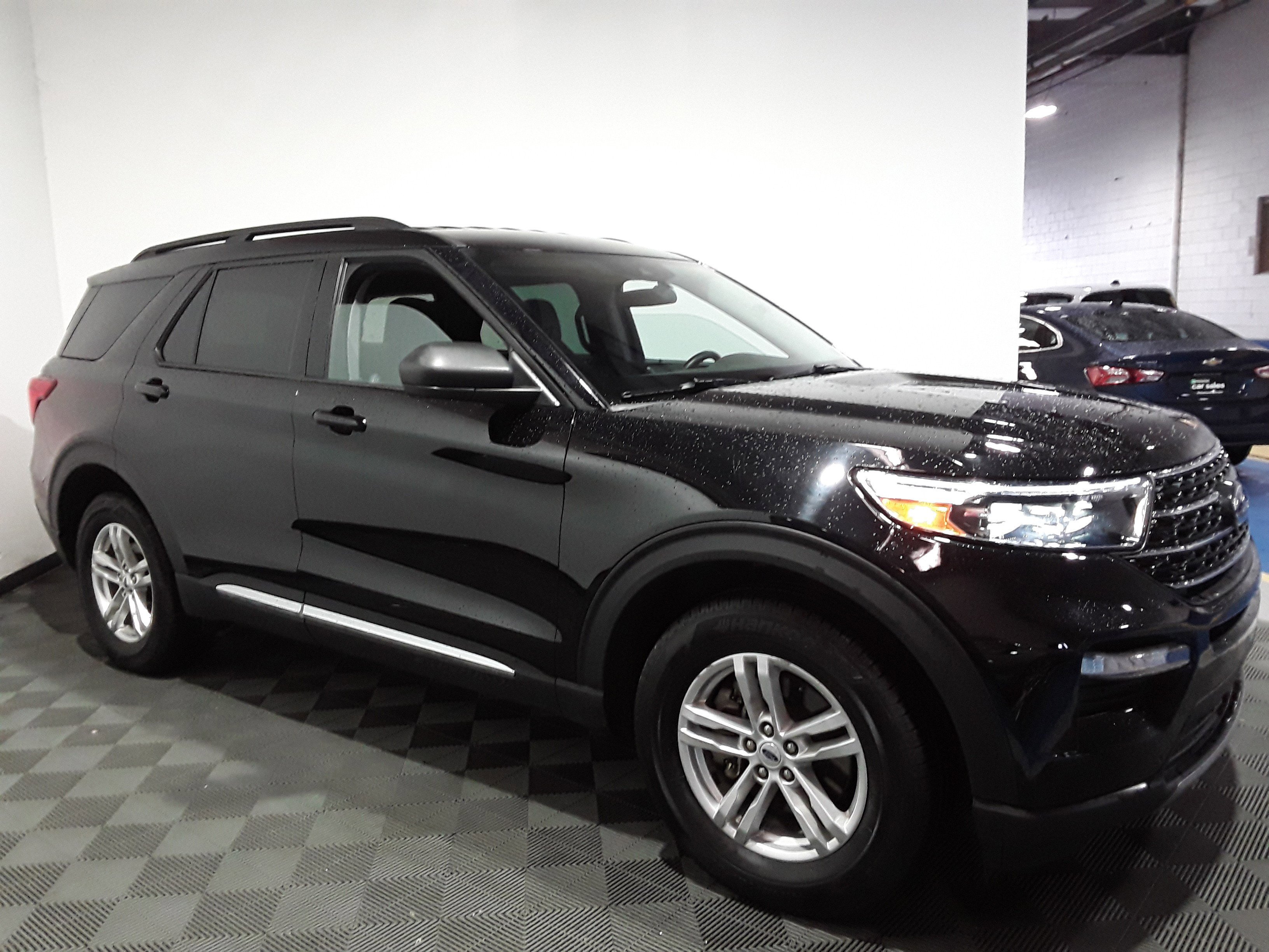 2023 Ford Explorer XLT 4WD
