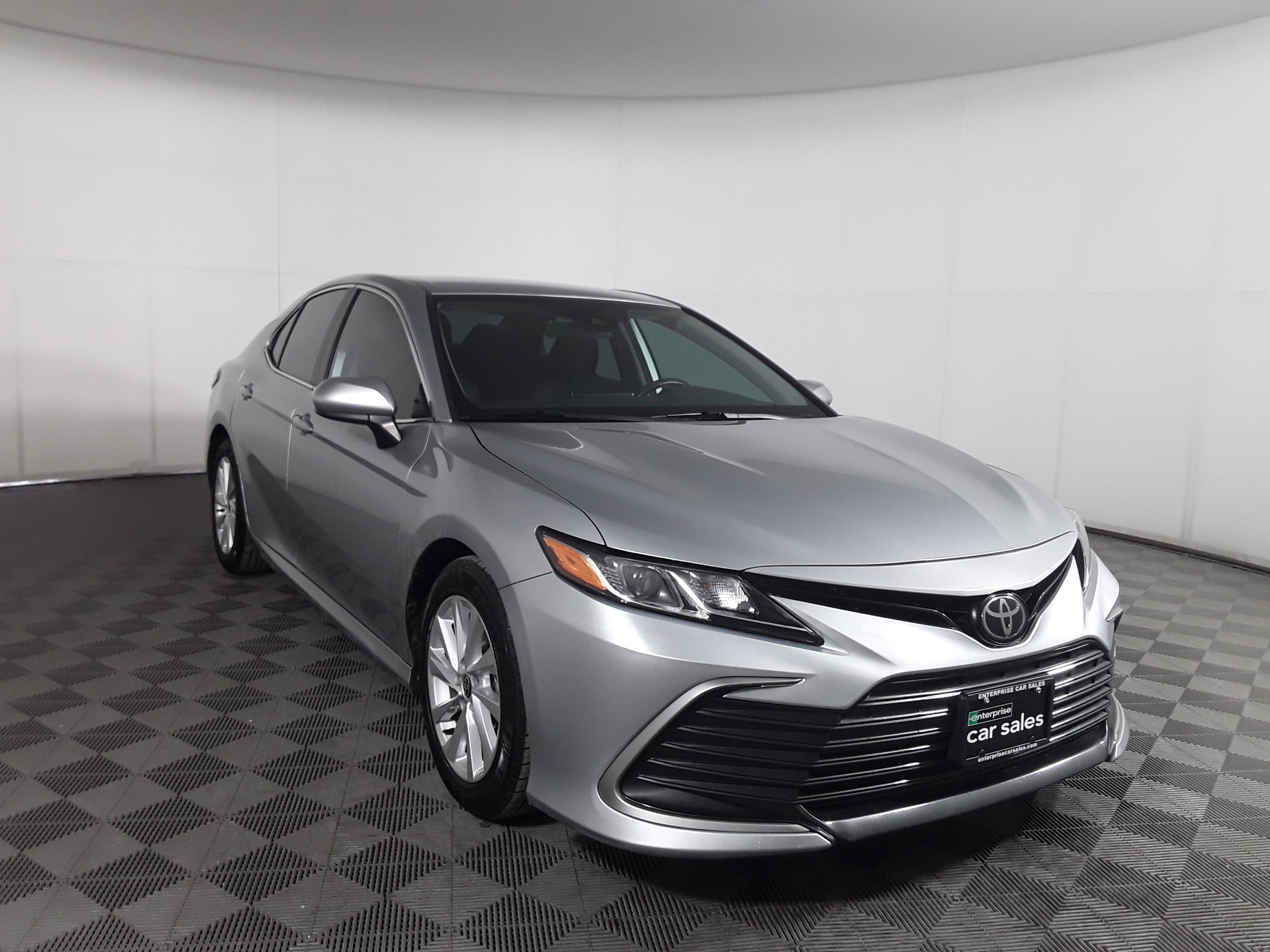 2022 Toyota Camry LE Auto