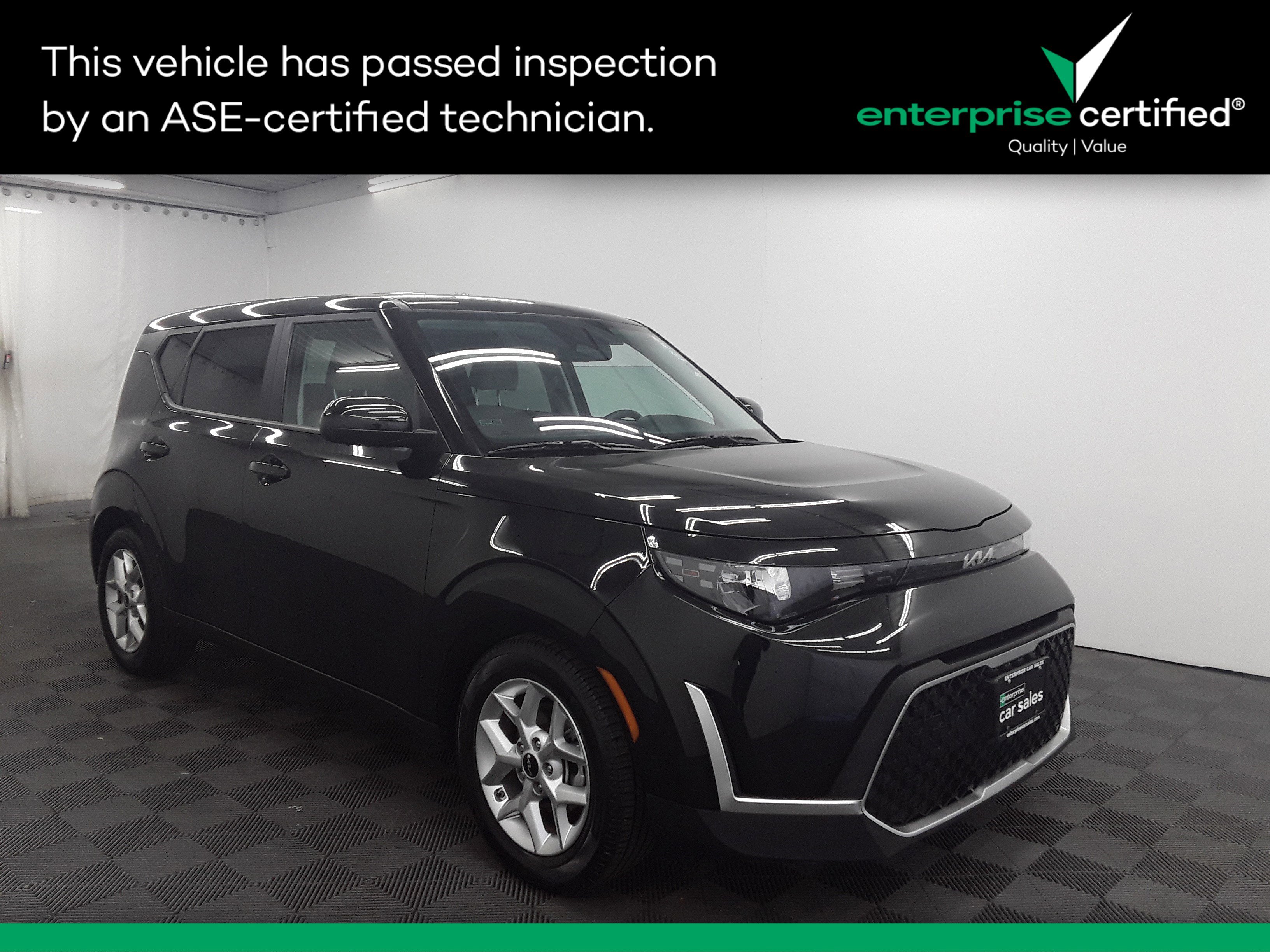 Used 2023 Kia Soul LX IVT