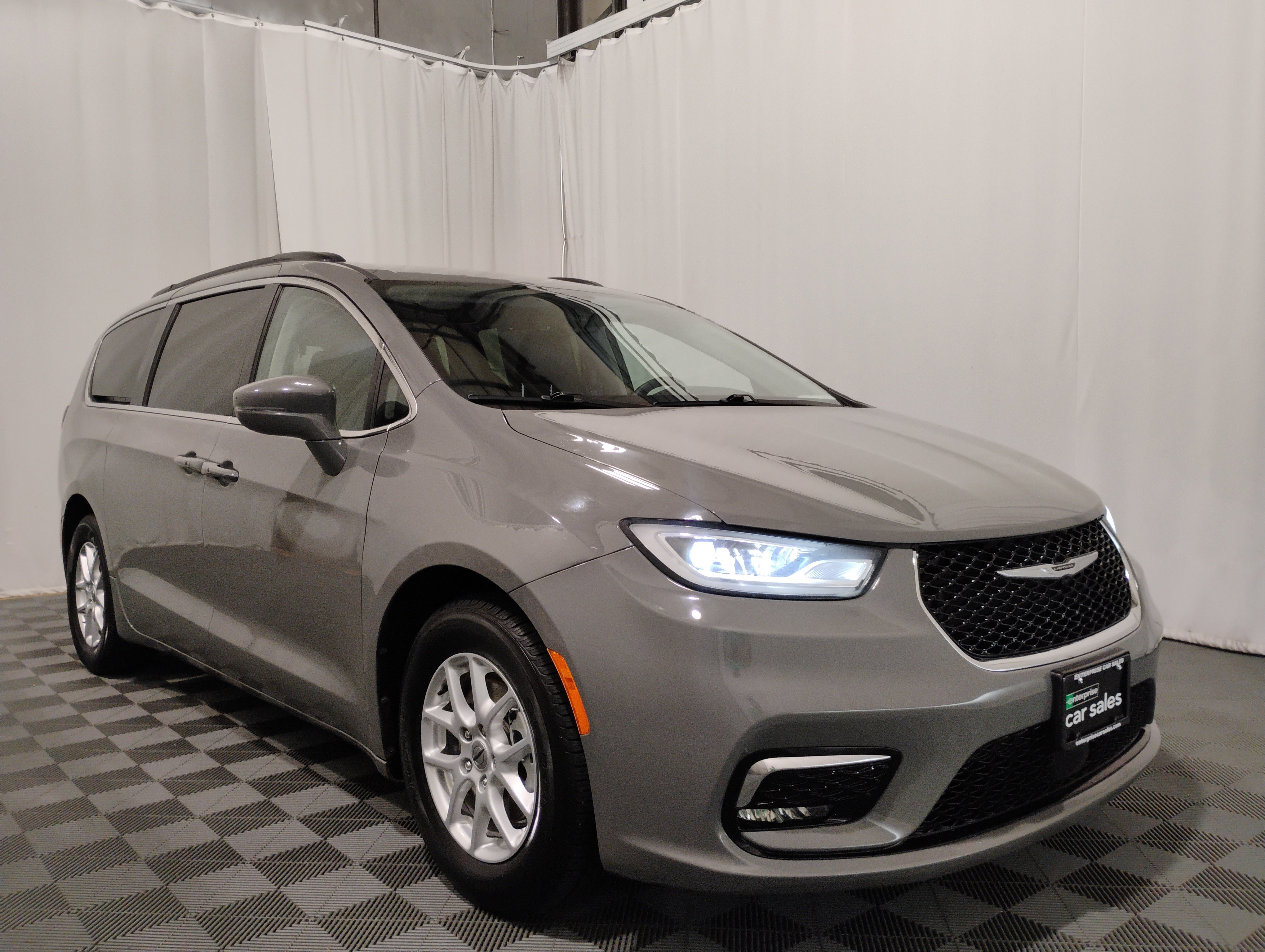 2022 Chrysler Pacifica Touring L FWD