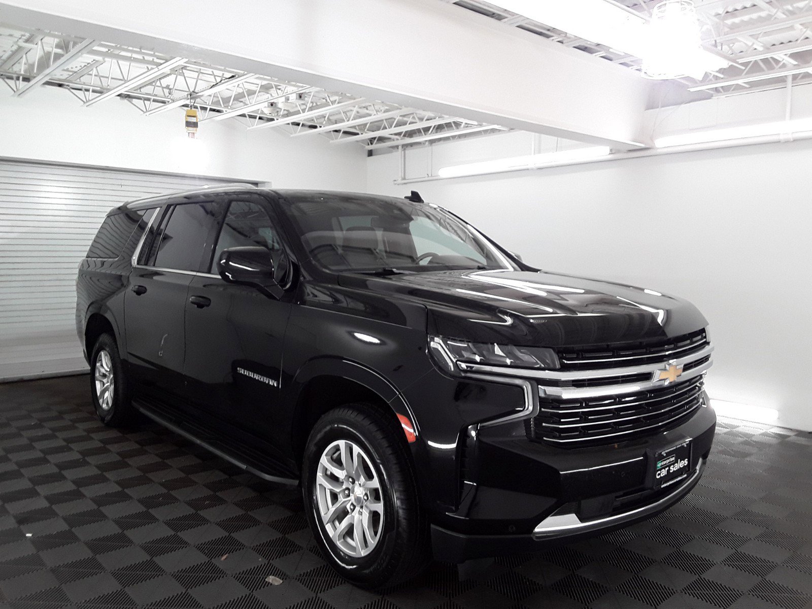 2023 Chevrolet Suburban 4WD 4dr LT