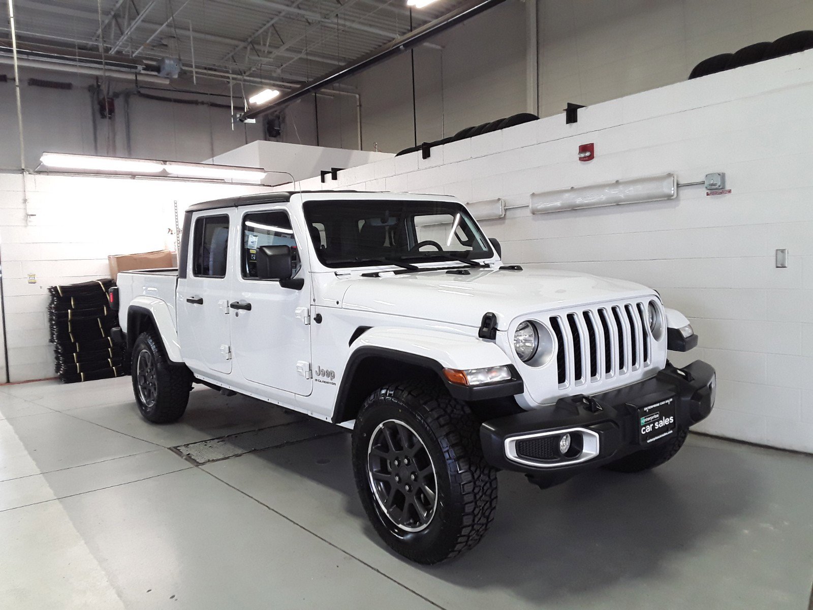 2023 Jeep Gladiator Overland 4x4 *Ltd Avail*