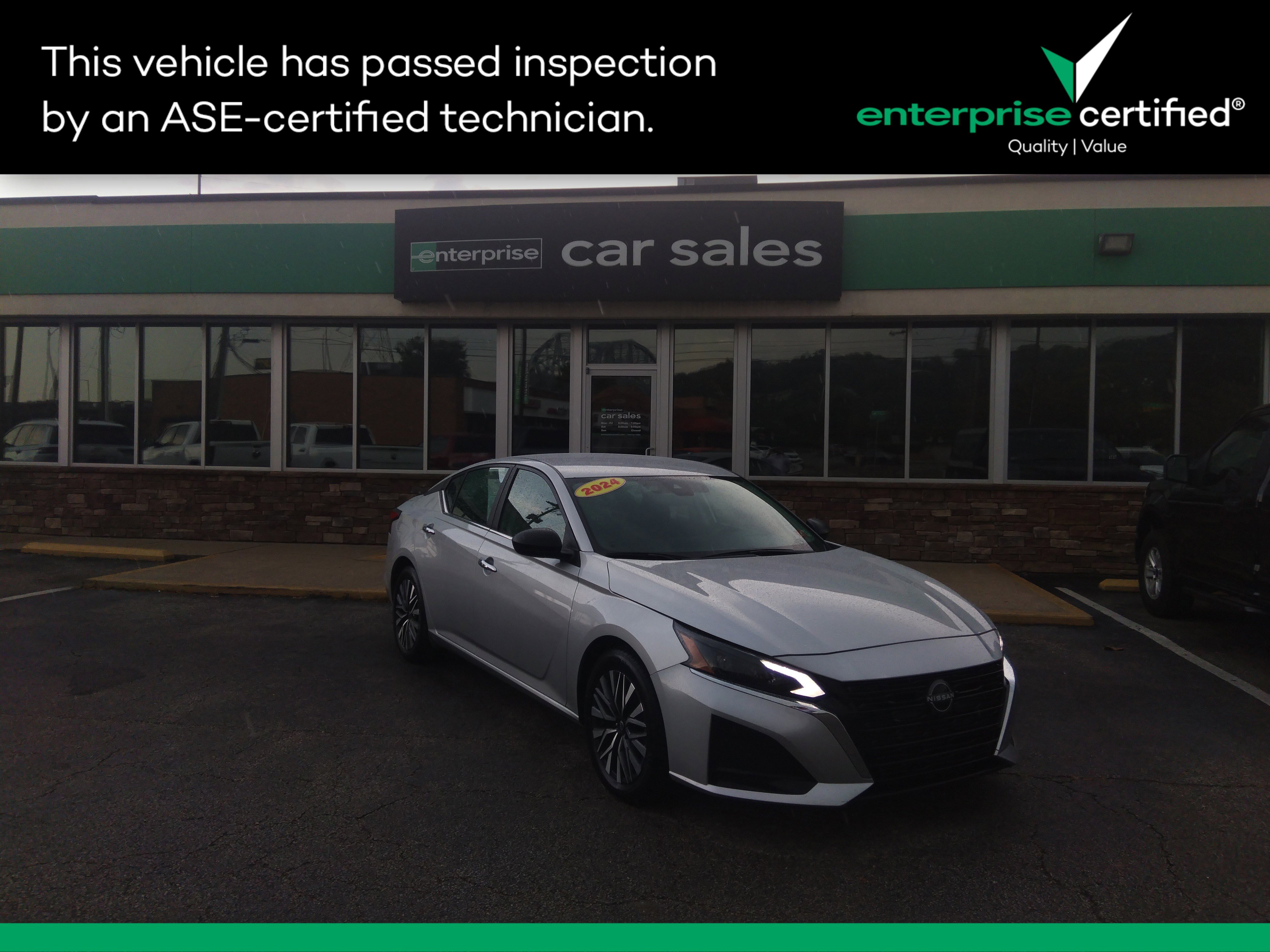 Used 2024 Nissan Altima 2.5 SV Sedan