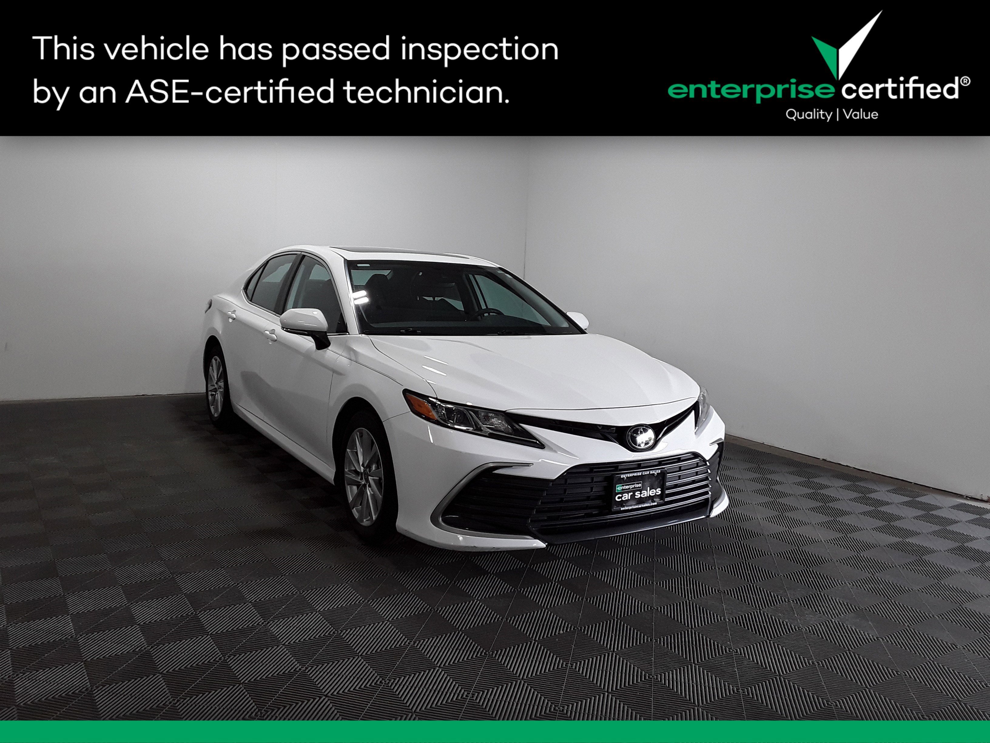 2023 Toyota Camry LE Auto