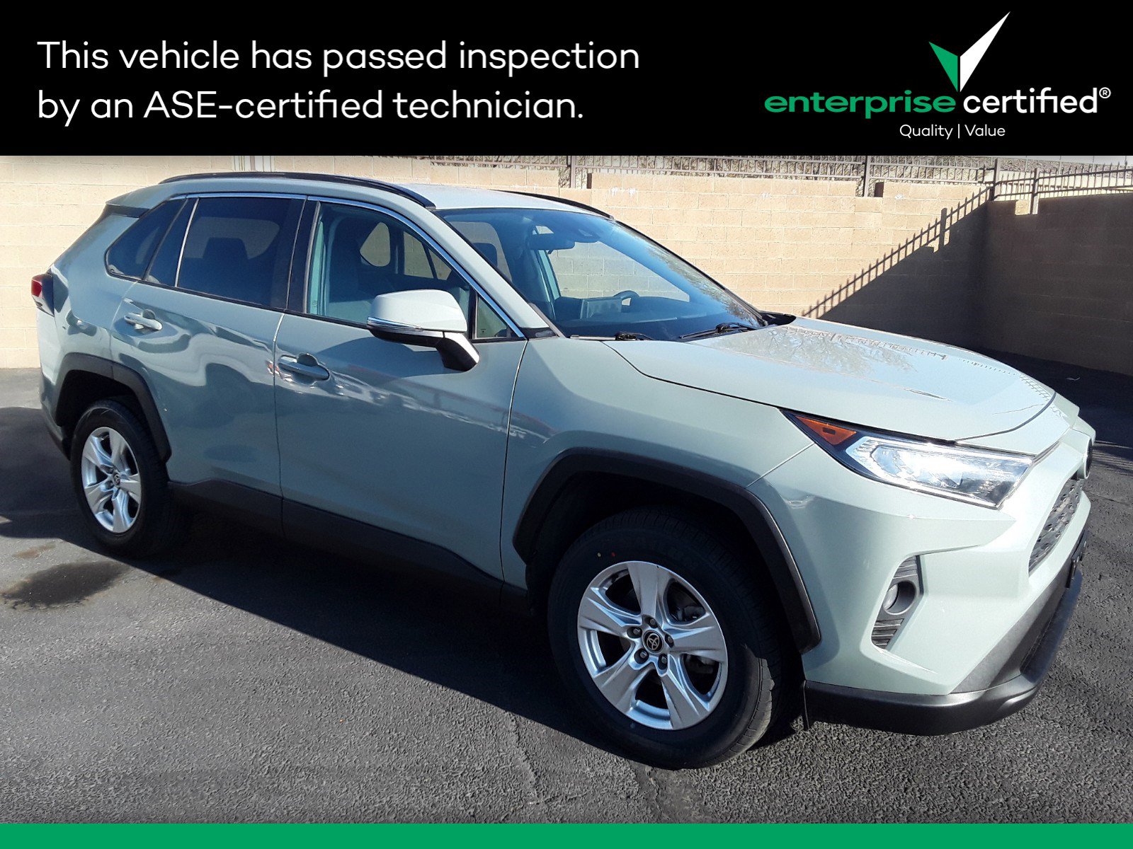 Used 2021 Toyota RAV4 XLE FWD