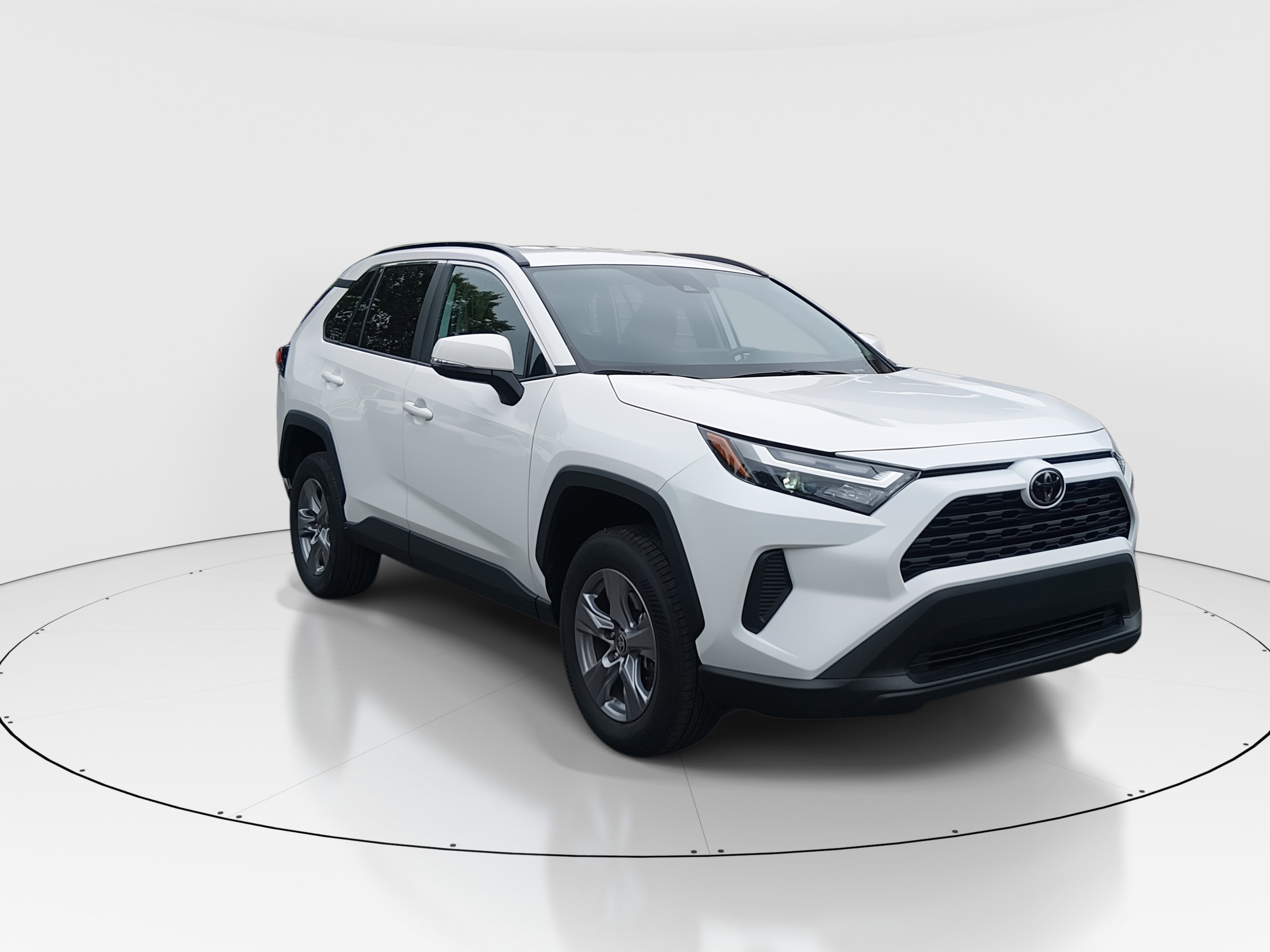 Used 2025 Toyota RAV4 XLE FWD