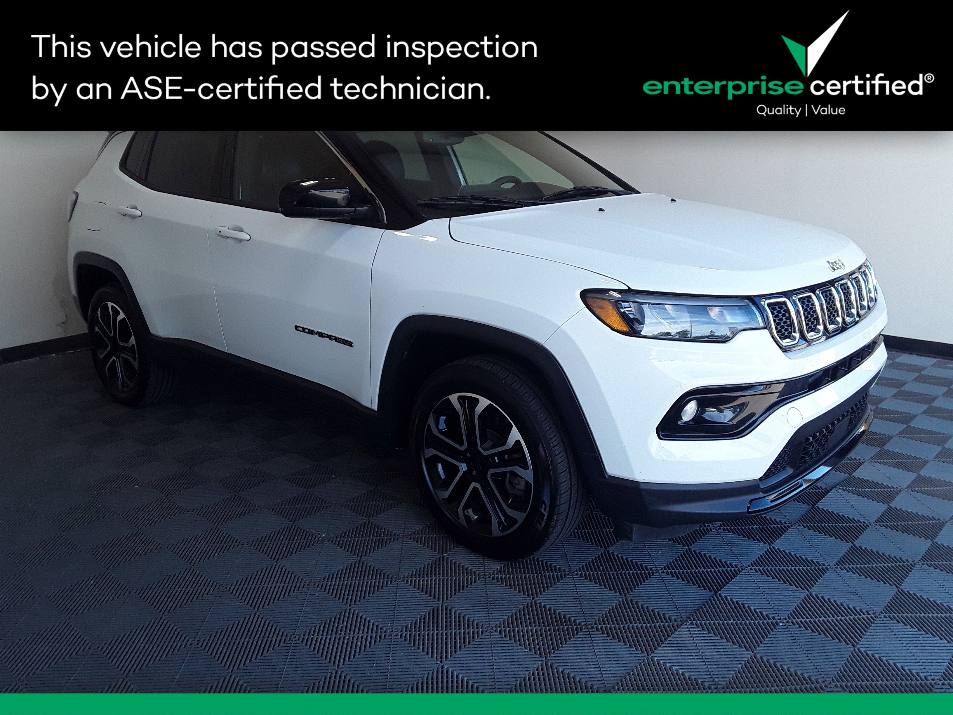 2023 Jeep Compass Limited's photo