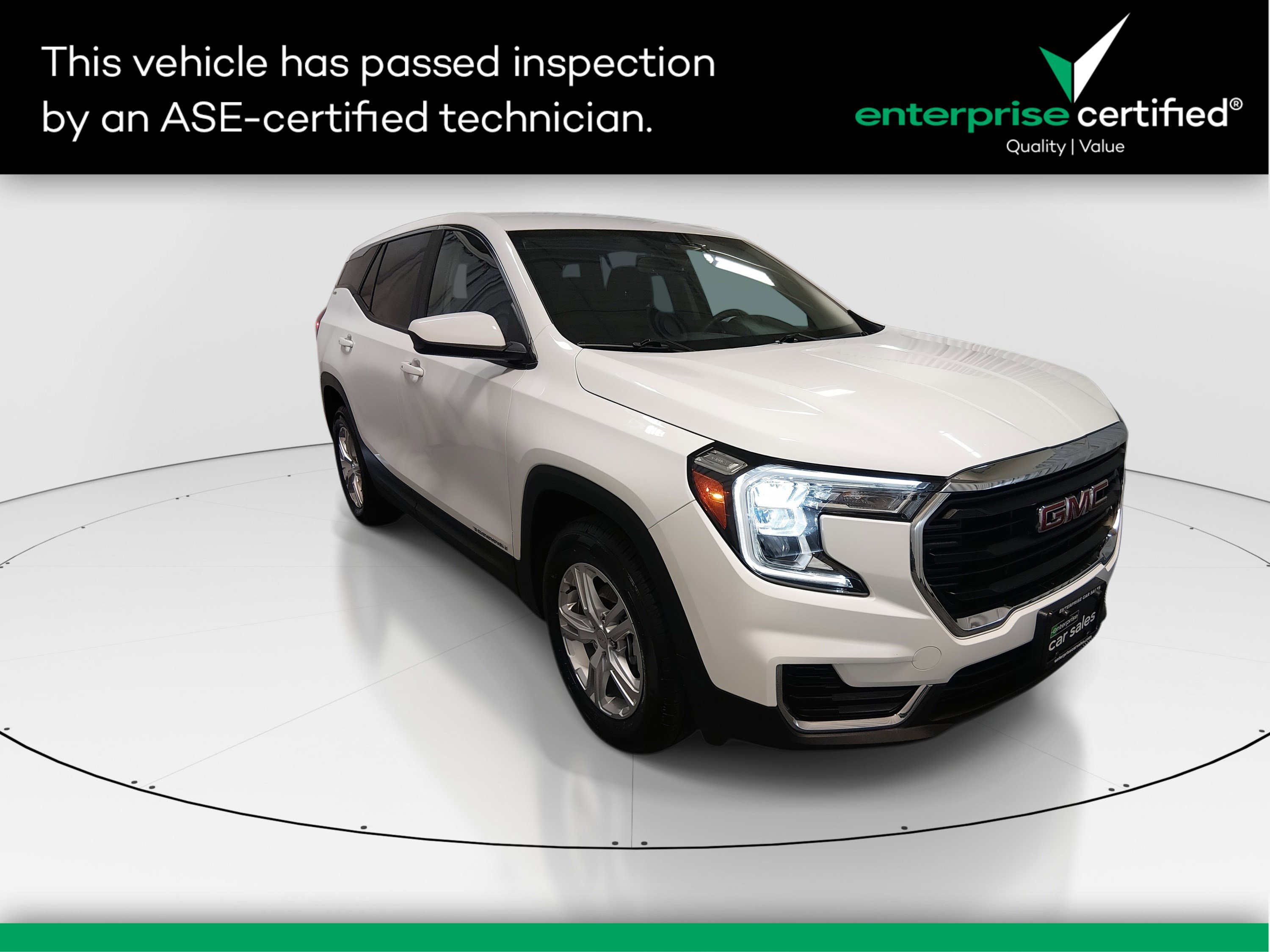 2024 GMC Terrain SLE's photo