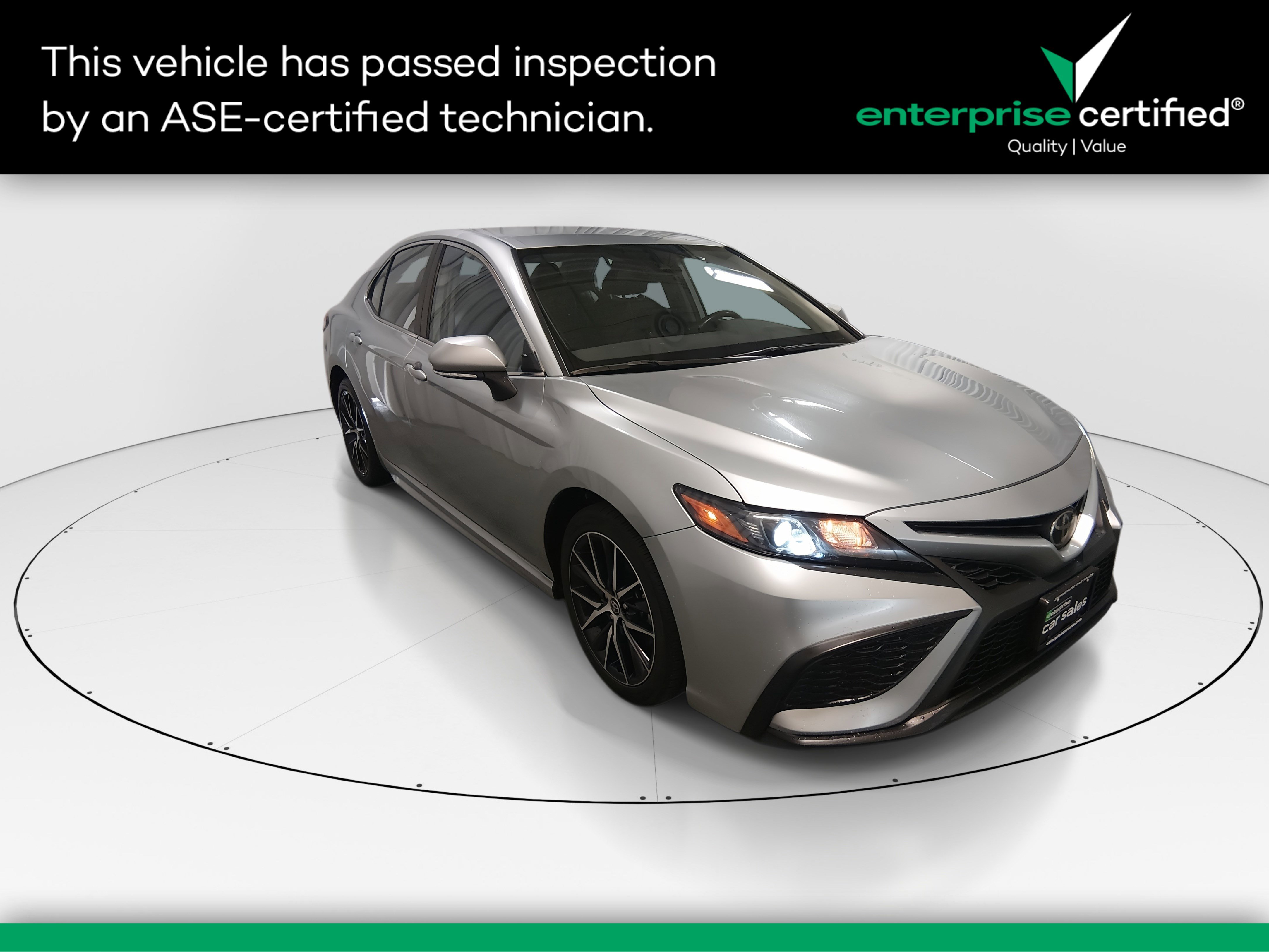 Used 2022 Toyota Camry SE Auto