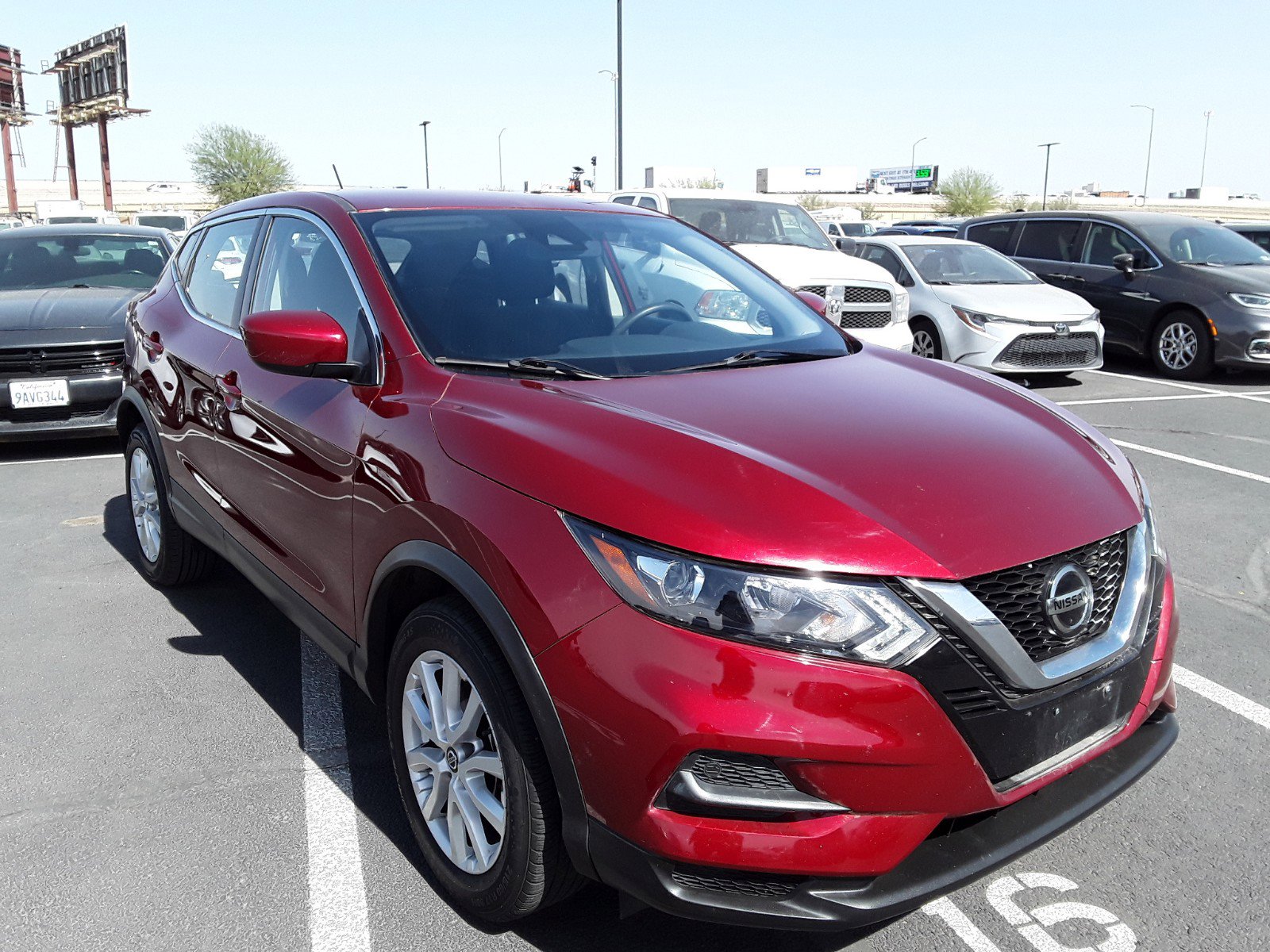 2022 Nissan Rogue Sport FWD S