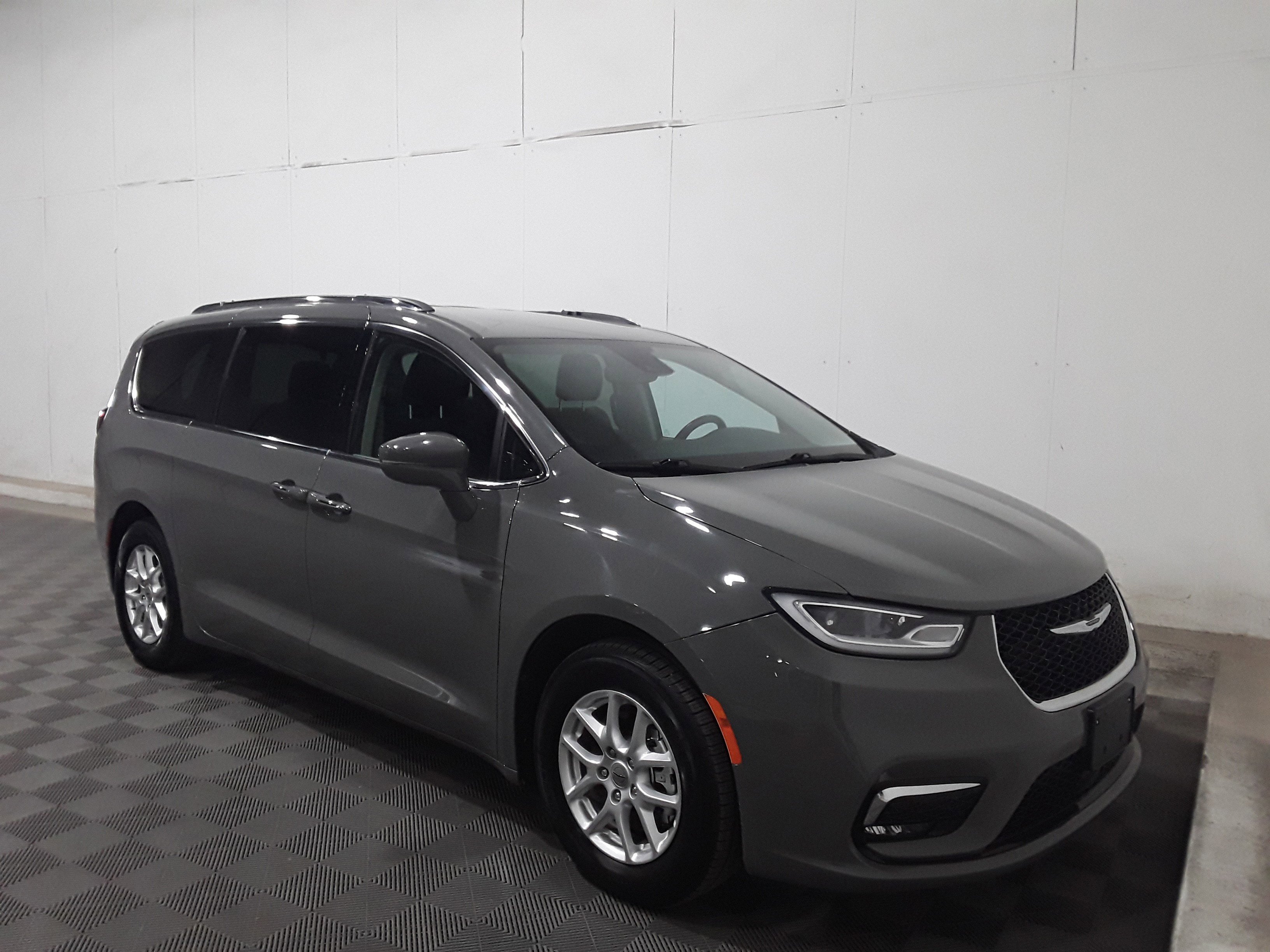2021 Chrysler Pacifica Touring L FWD
