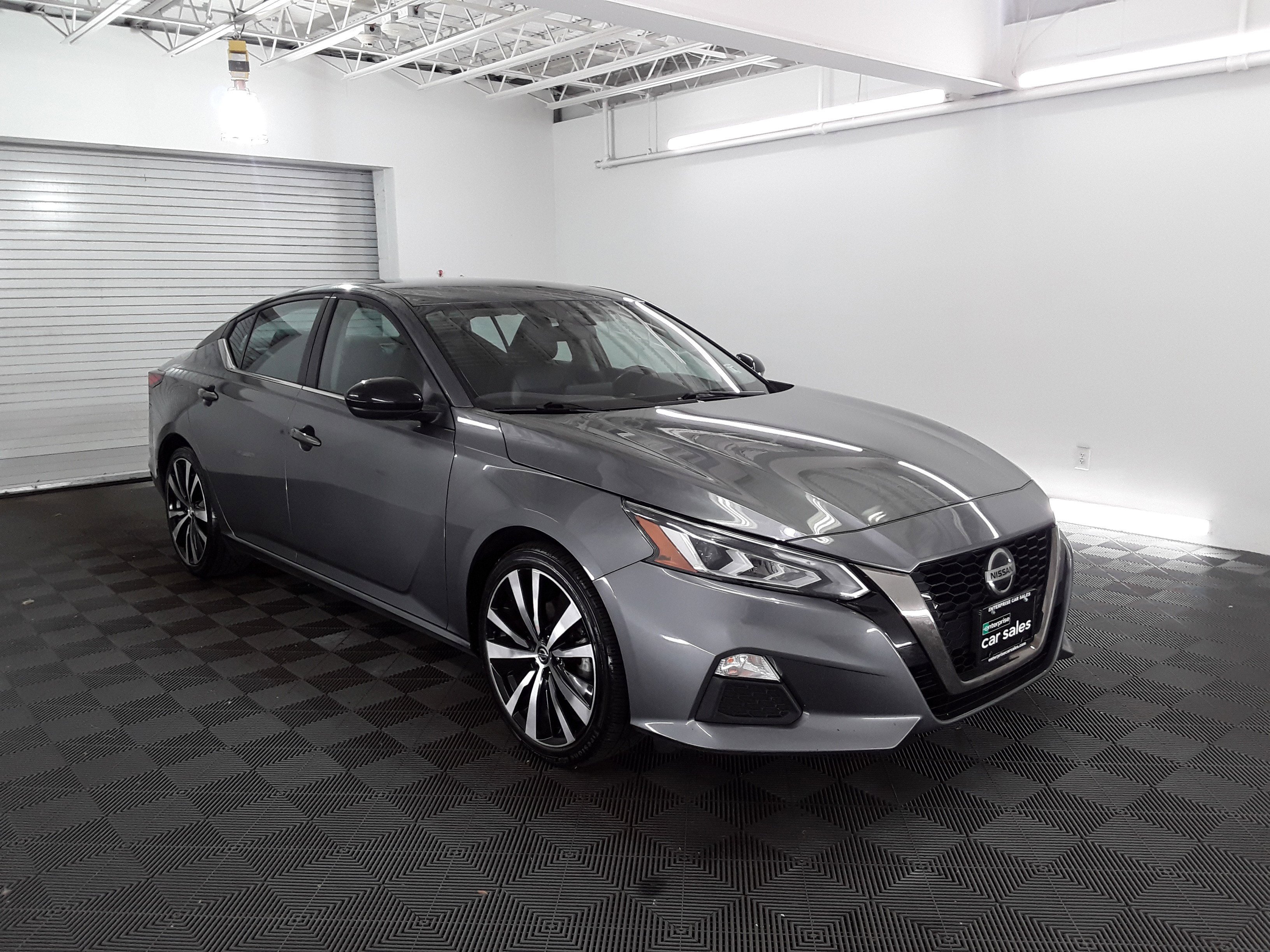 2022 Nissan Altima 2.5 SR Sedan