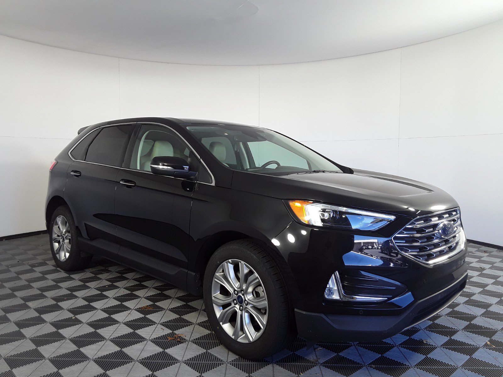 Used 2022 Ford Edge Titanium AWD