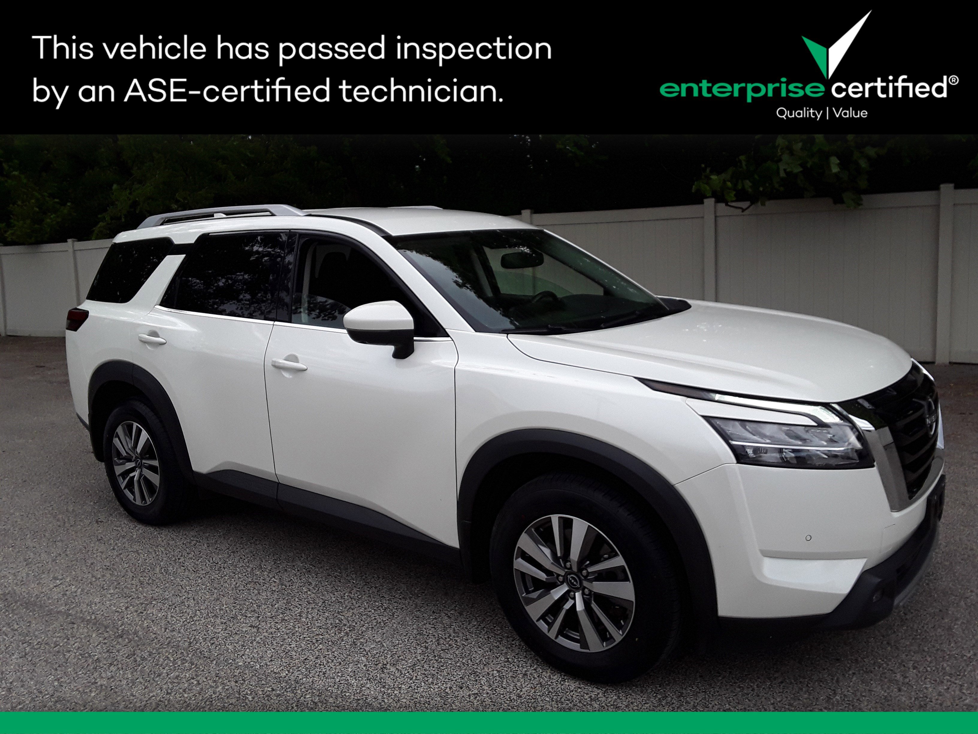 2022 Nissan Pathfinder SL 4WD