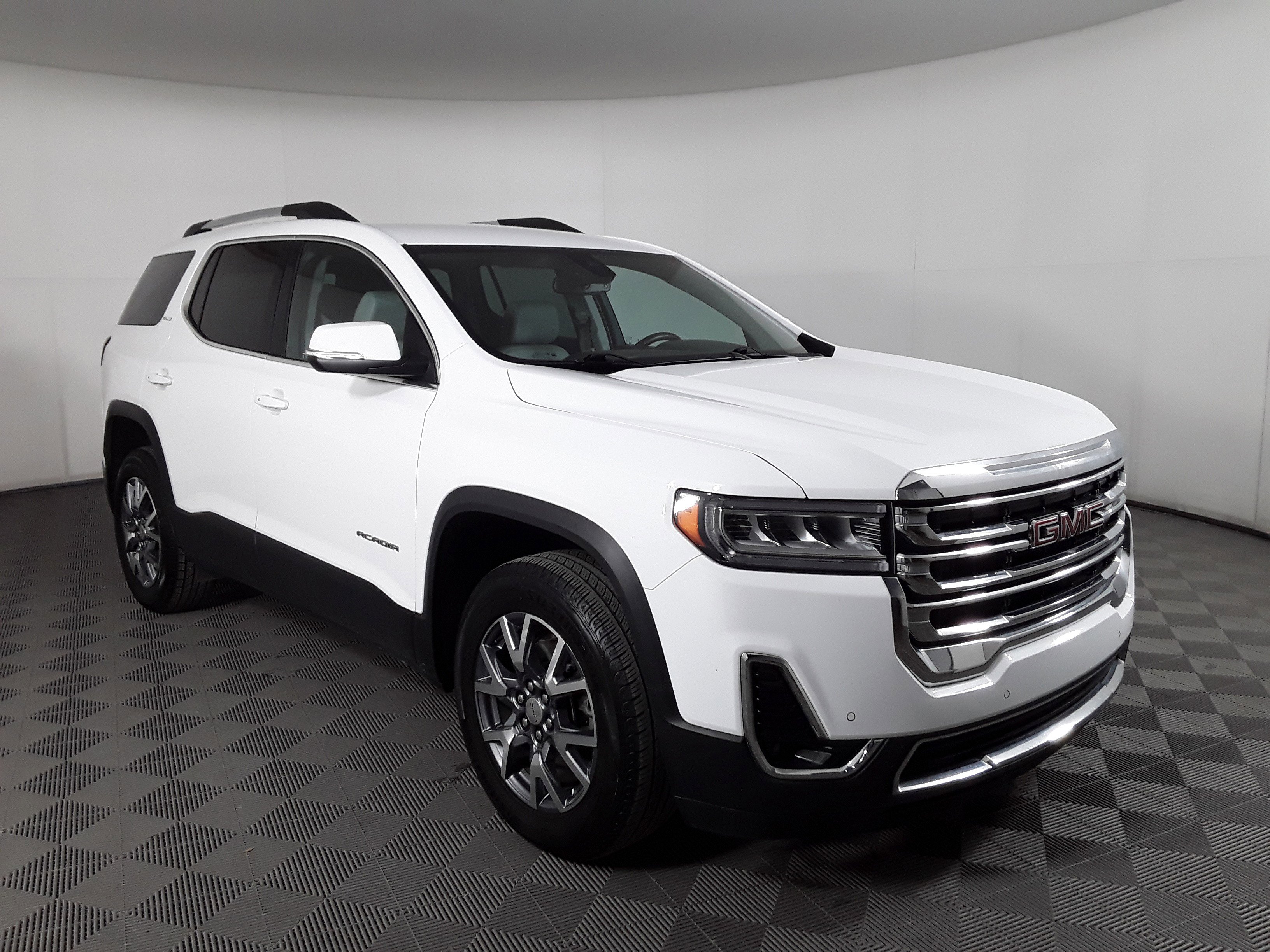 2023 GMC Acadia FWD 4dr SLT