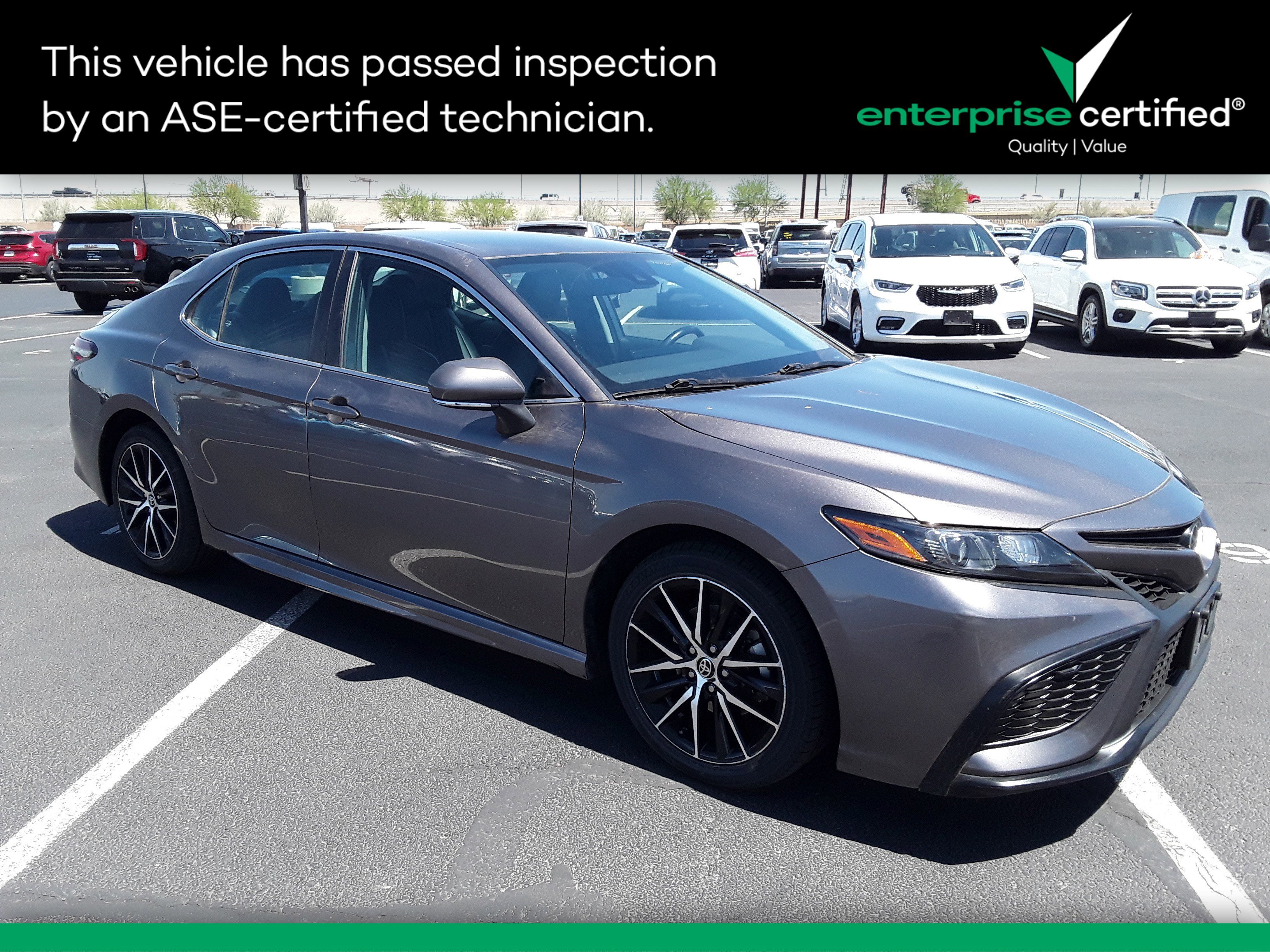 2022 Toyota Camry SE Auto
