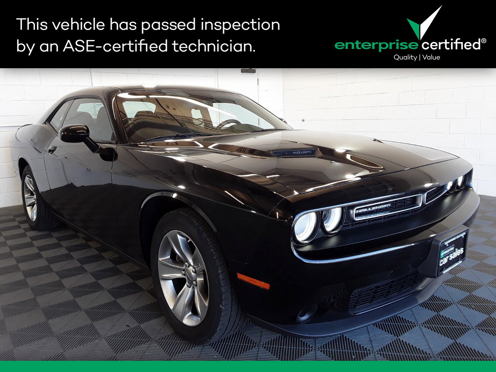 Used 2022 Dodge Challenger SXT RWD