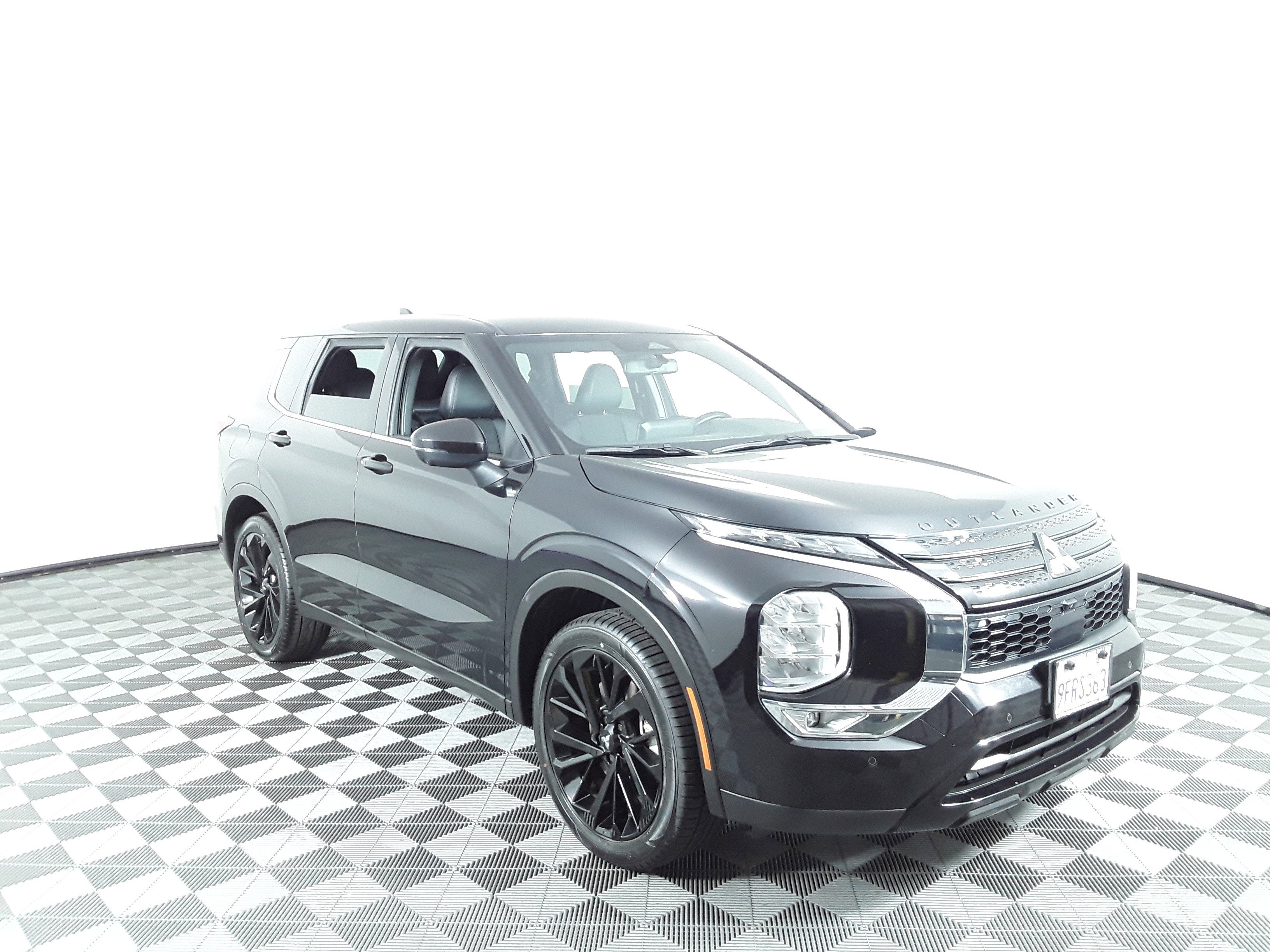 2023 Mitsubishi Outlander SE Black Edition FWD