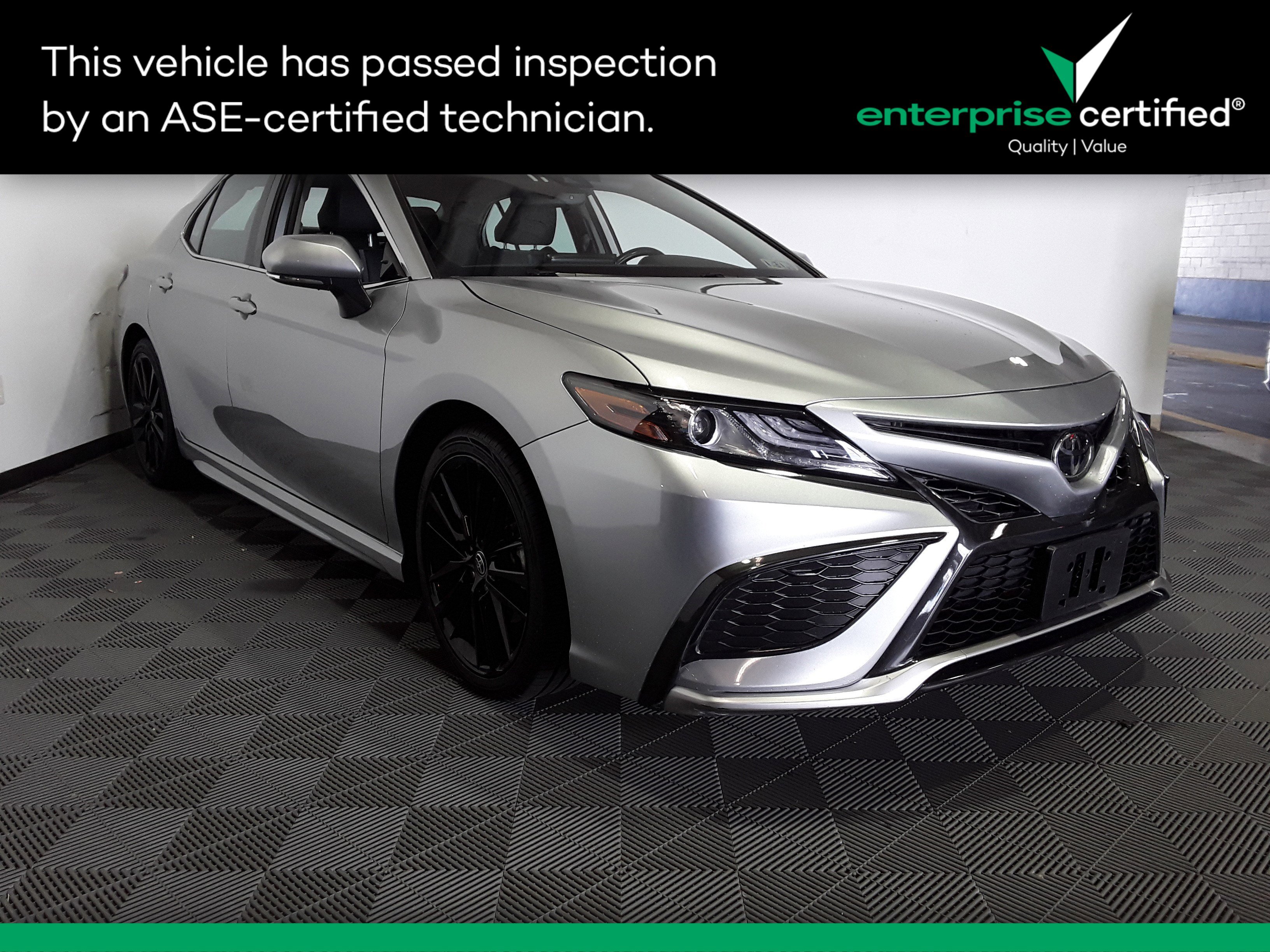 2023 Toyota Camry XSE Auto