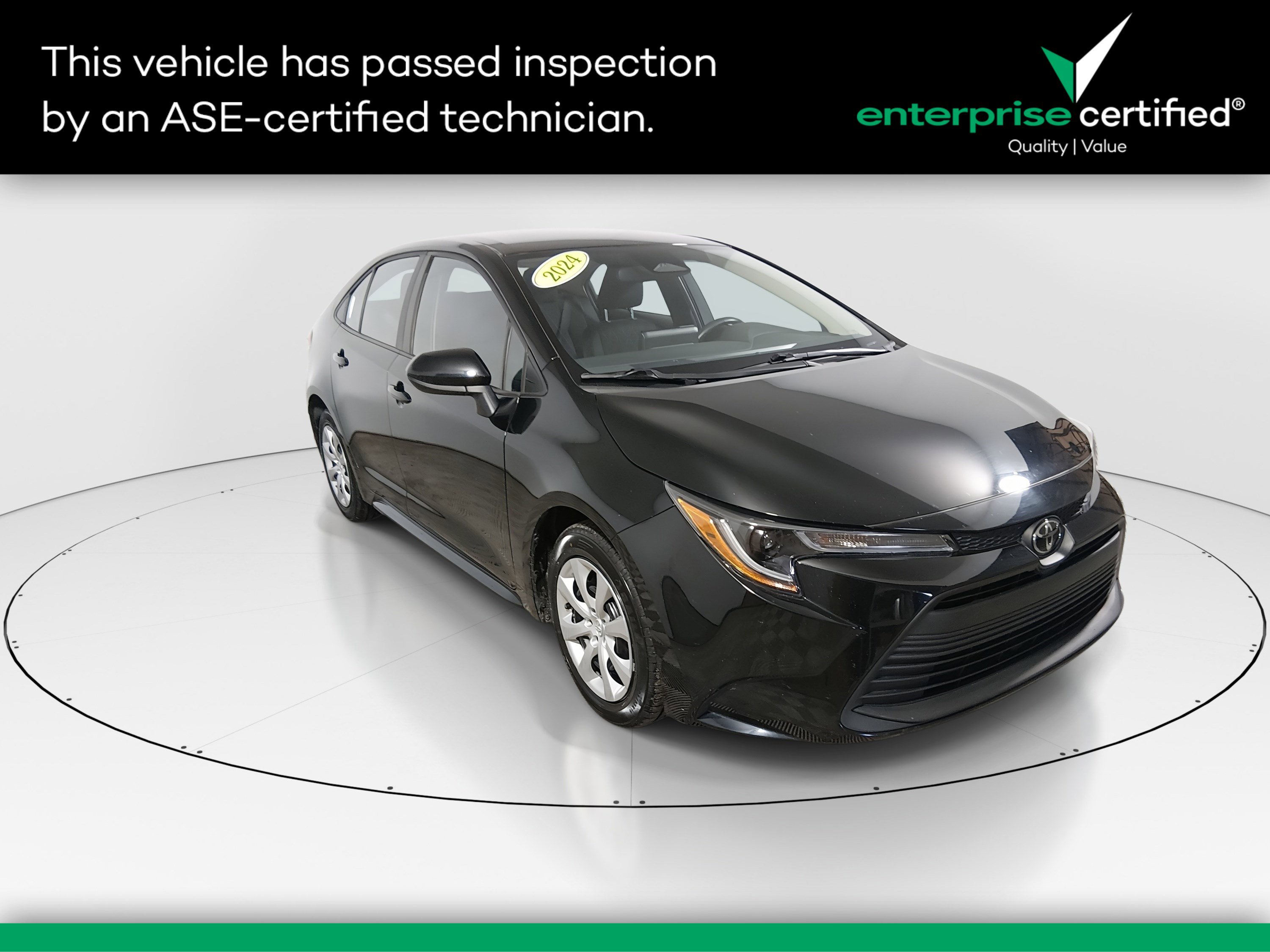 2024 Toyota Corolla LE's photo