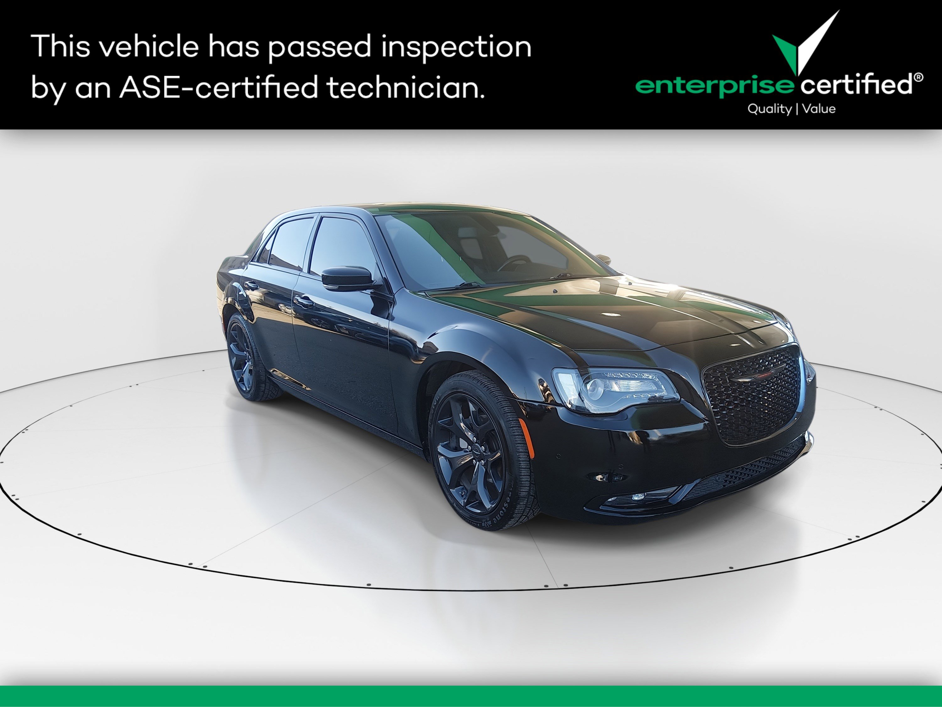 2022 Chrysler 300 S's photo