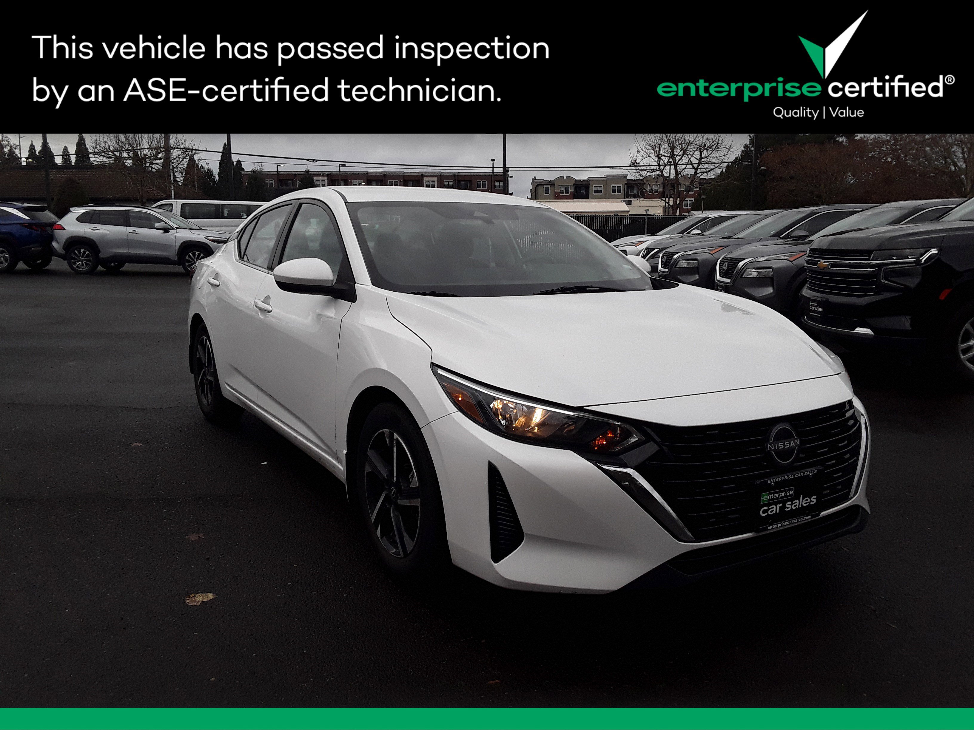 2024 Nissan Sentra SV's photo