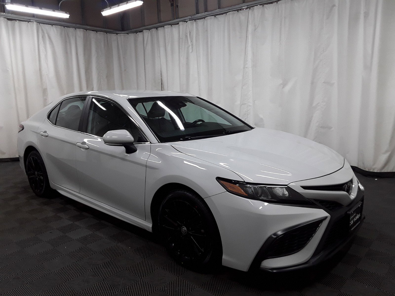 2022 Toyota Camry SE Auto