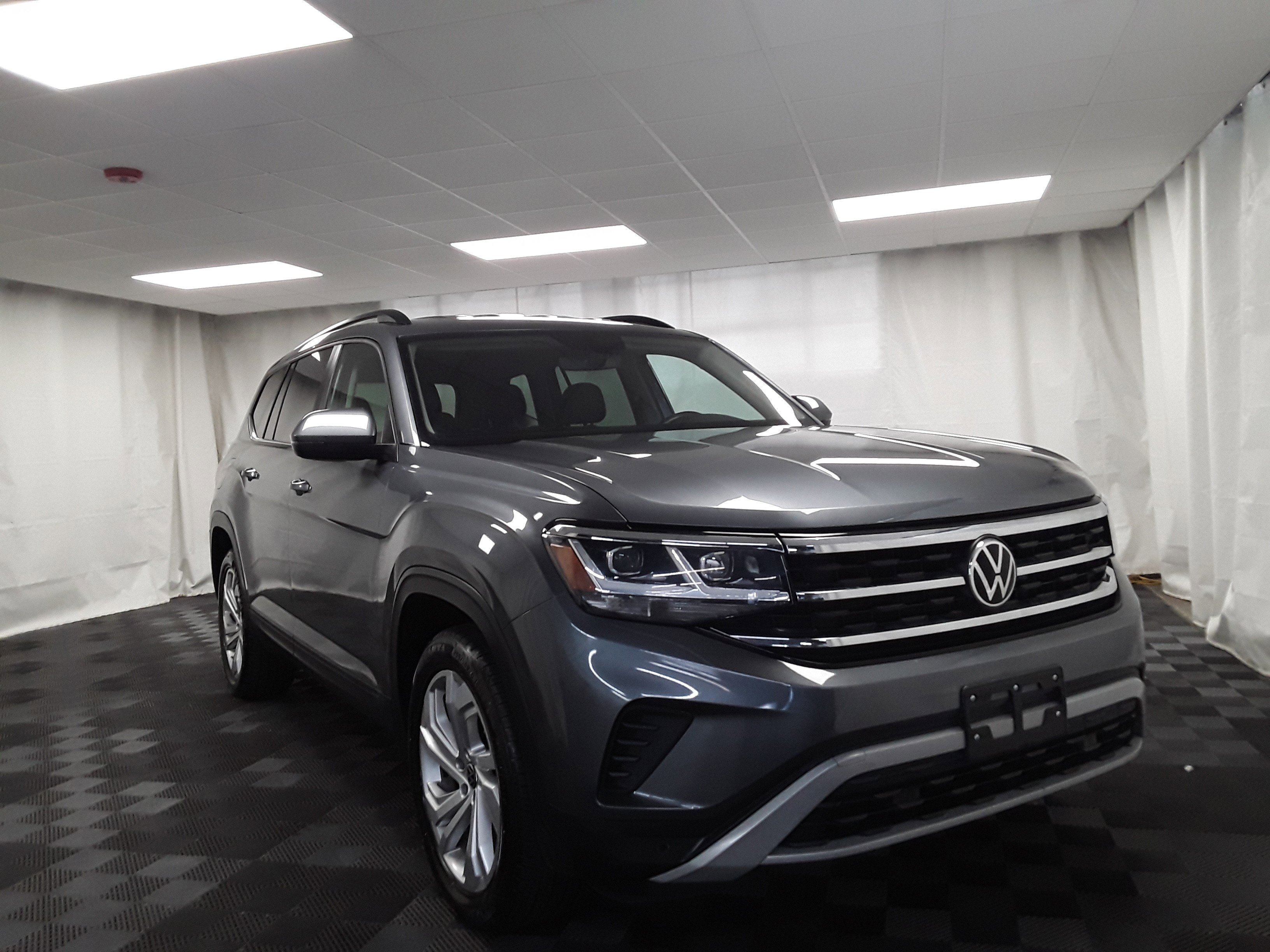 2021 Volkswagen Atlas 2021.5 3.6L V6 SE w/Technology 4MOTION