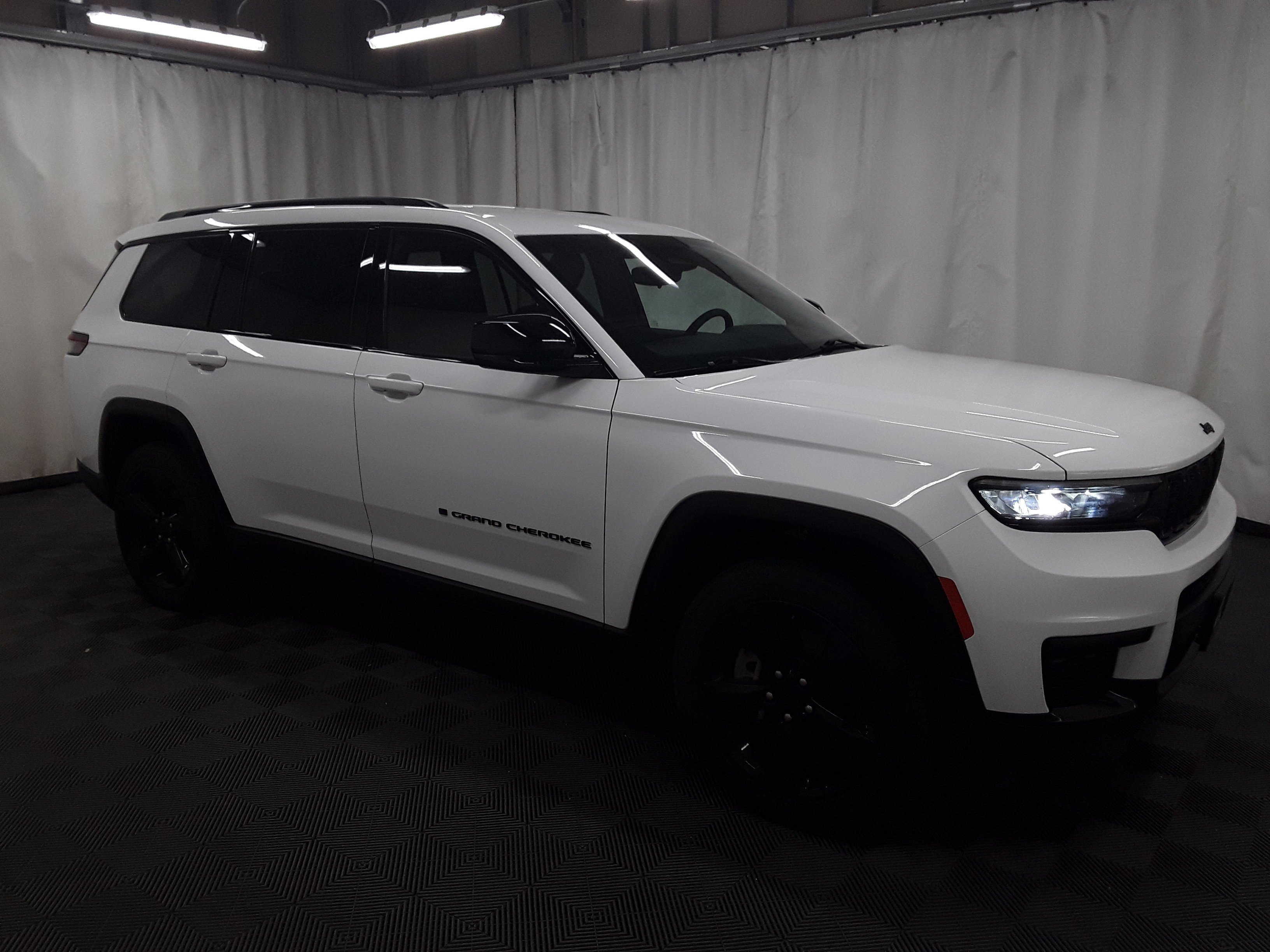 2023 Jeep Grand Cherokee L Altitude 4x4