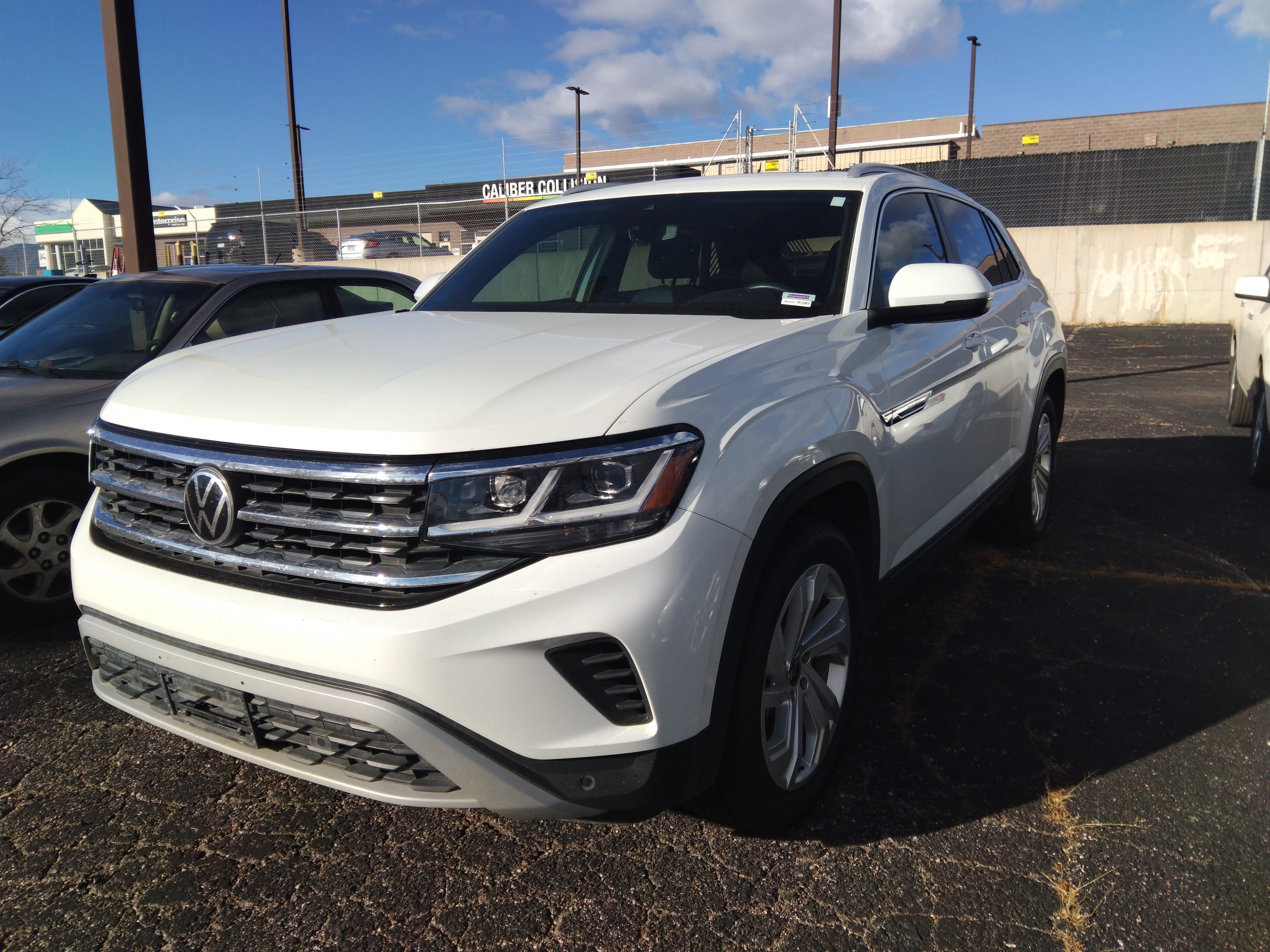 2021 Volkswagen Atlas Cross Sport SEL's photo