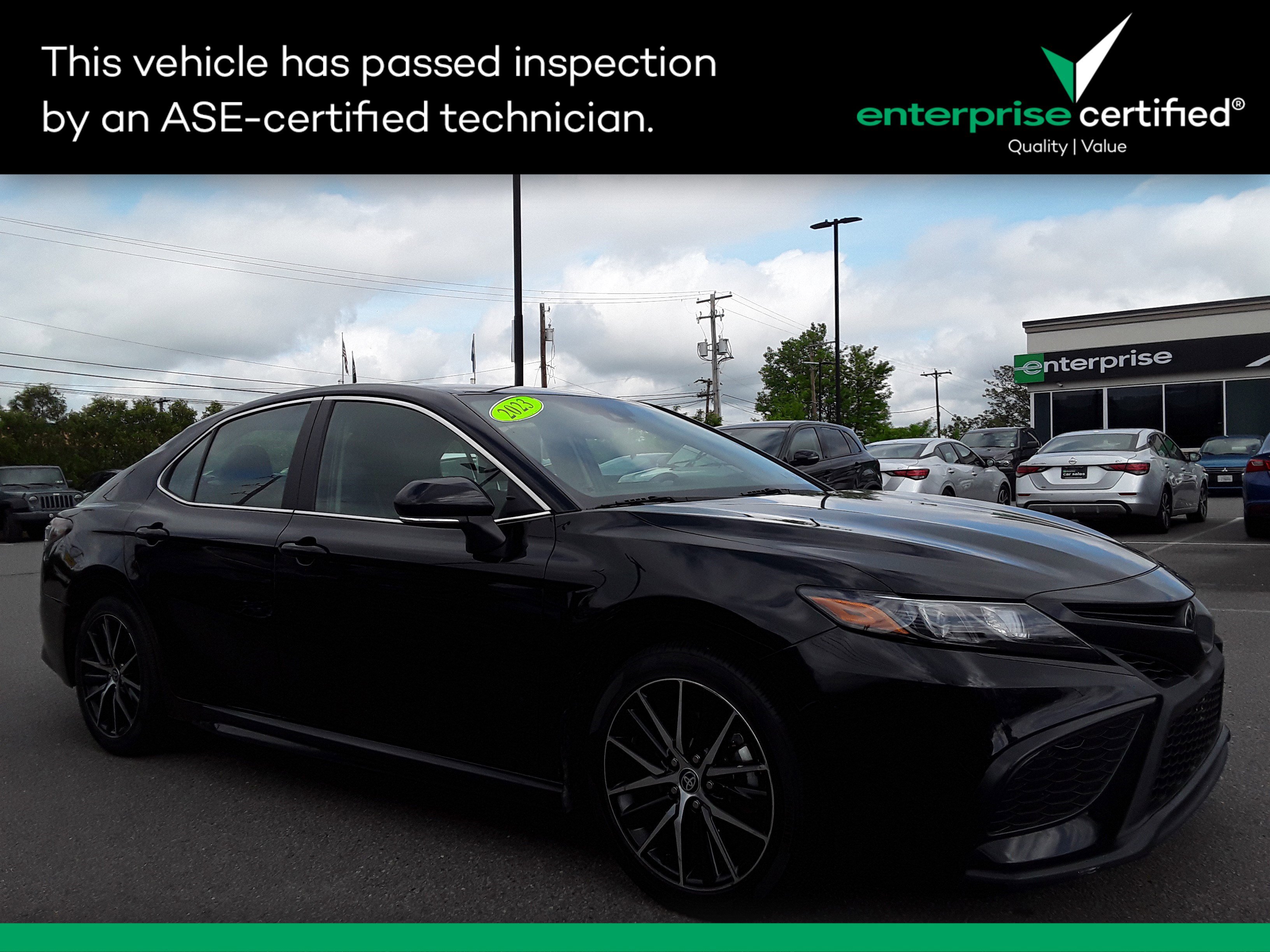 2023 Toyota Camry SE Auto