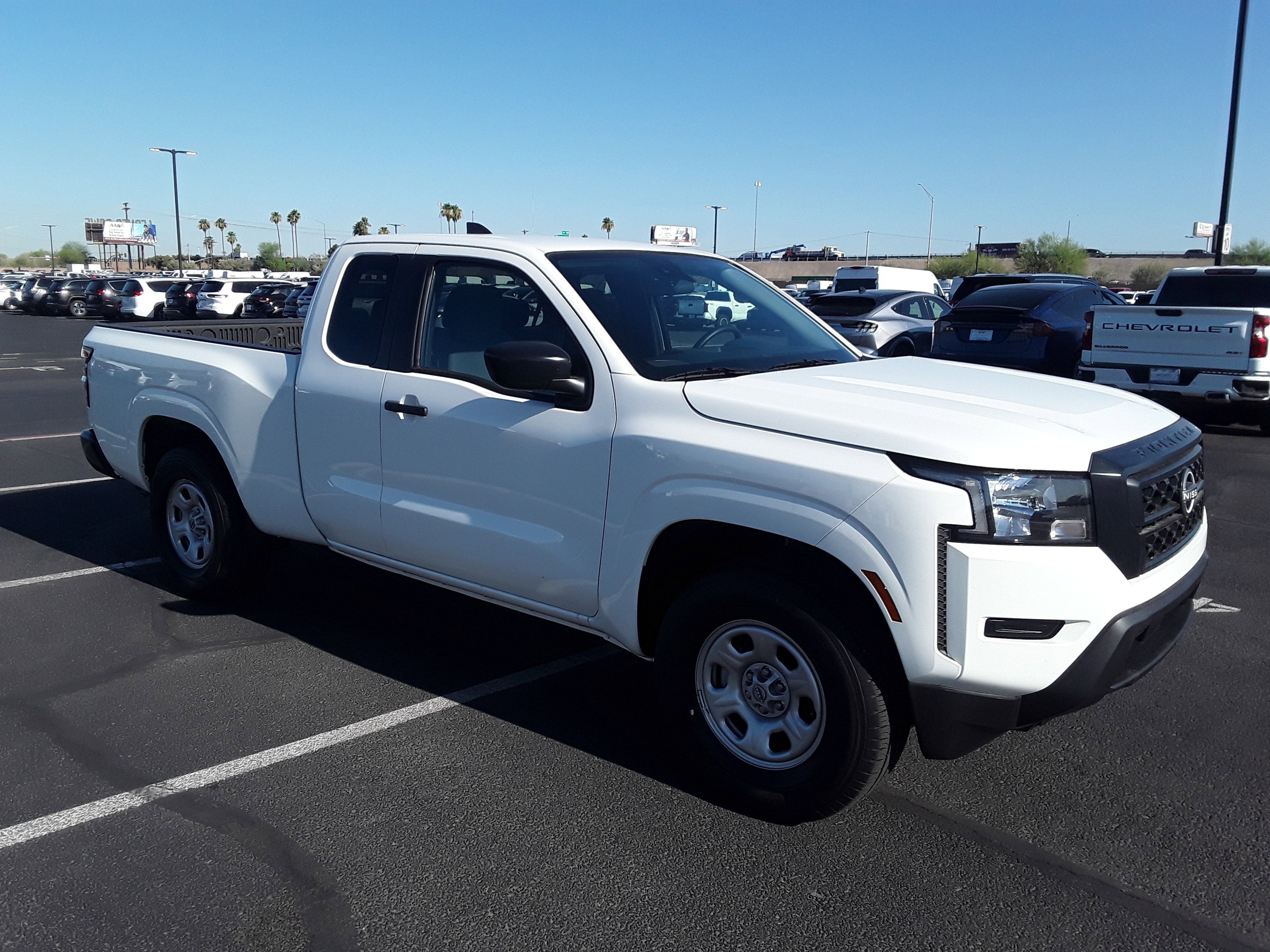 2024 Nissan Frontier King Cab 4x2 S
