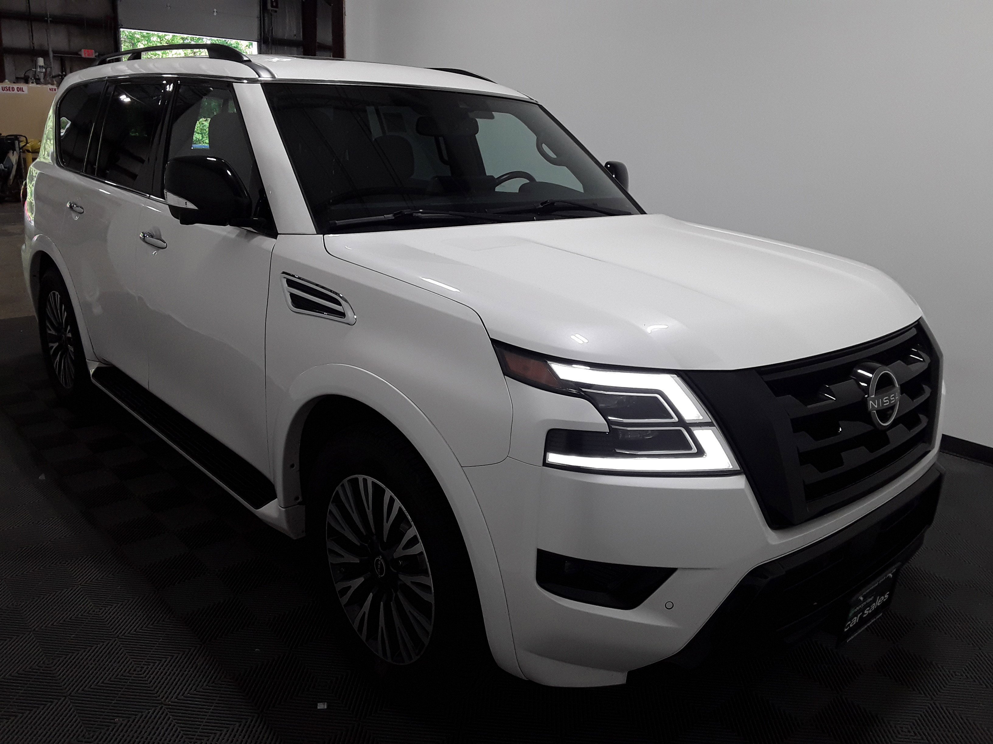 2023 Nissan Armada 4x4 SL