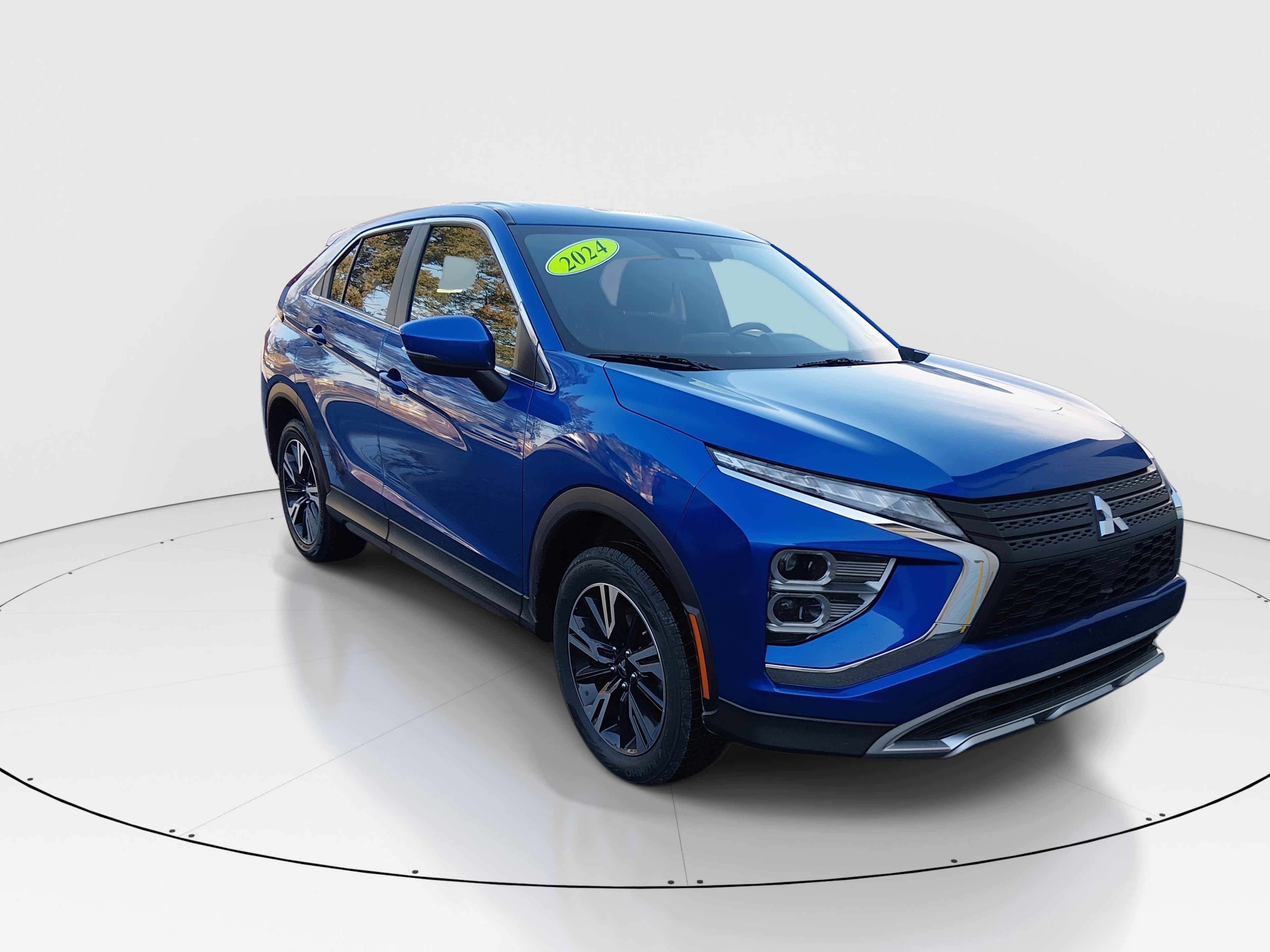 2024 Mitsubishi Eclipse Cross SE's photo