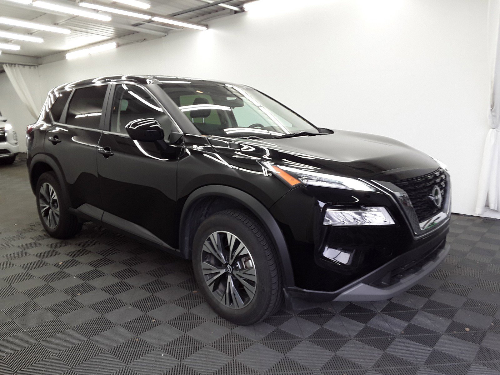 Used 2023 Nissan Rogue 