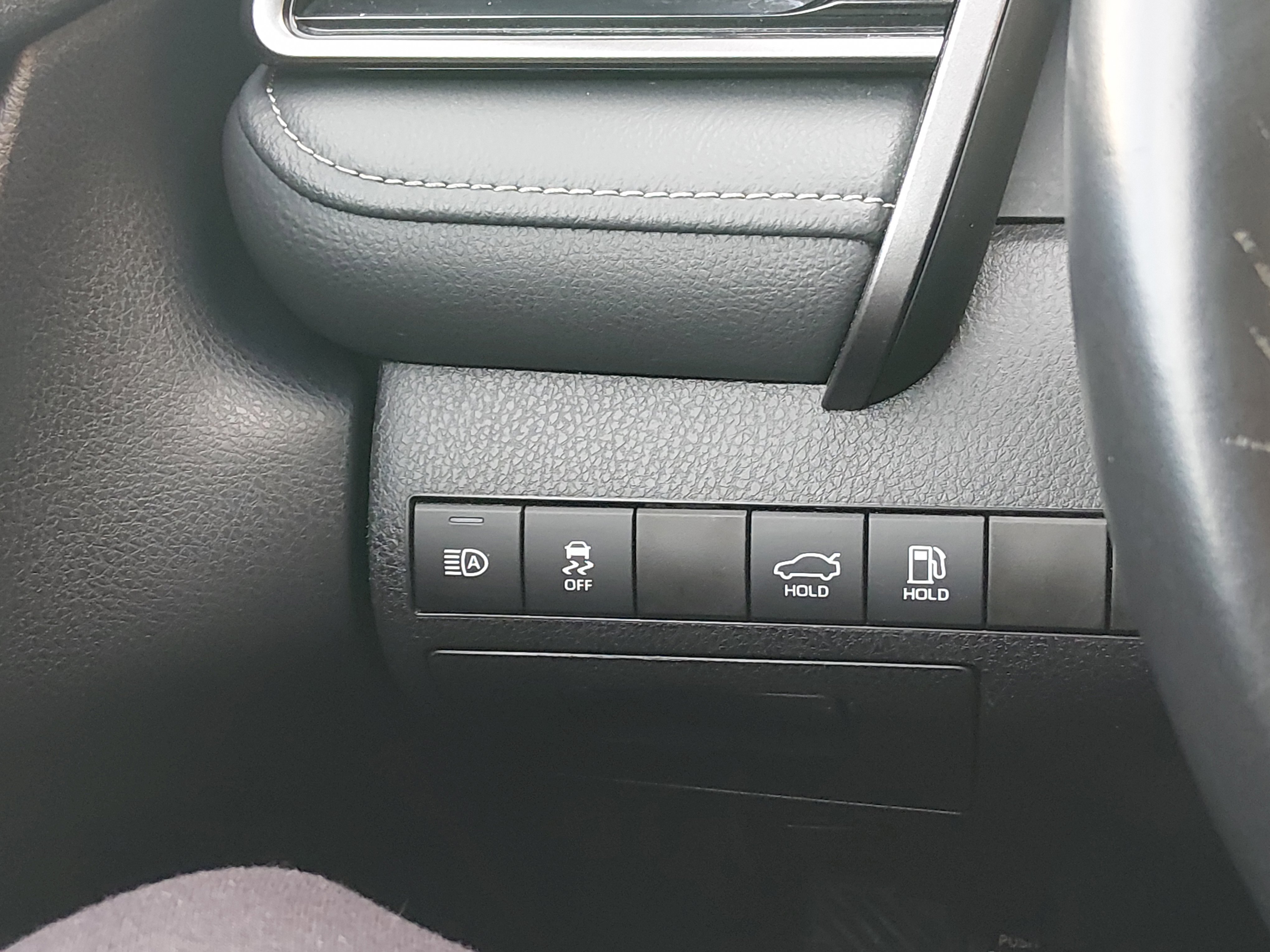 2024 Toyota Camry SE - Photo 13