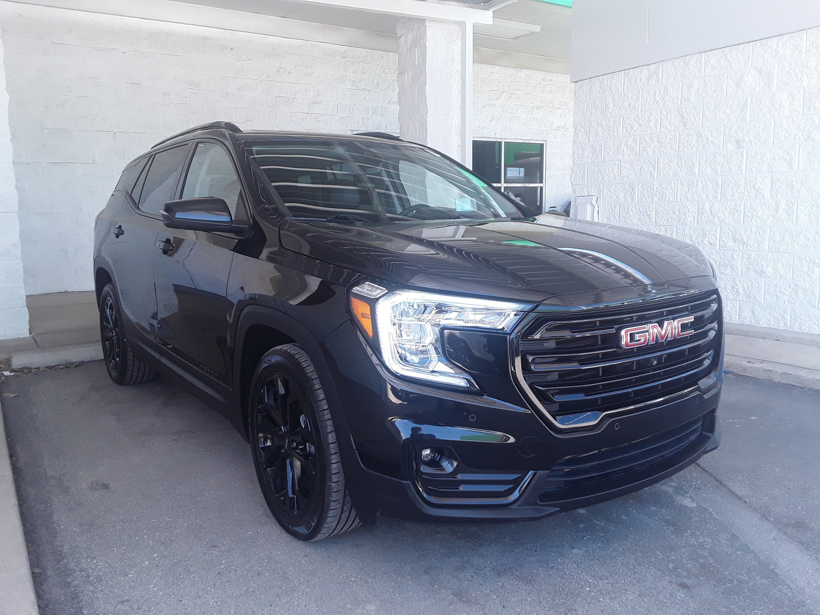 2022 GMC Terrain FWD 4dr SLT